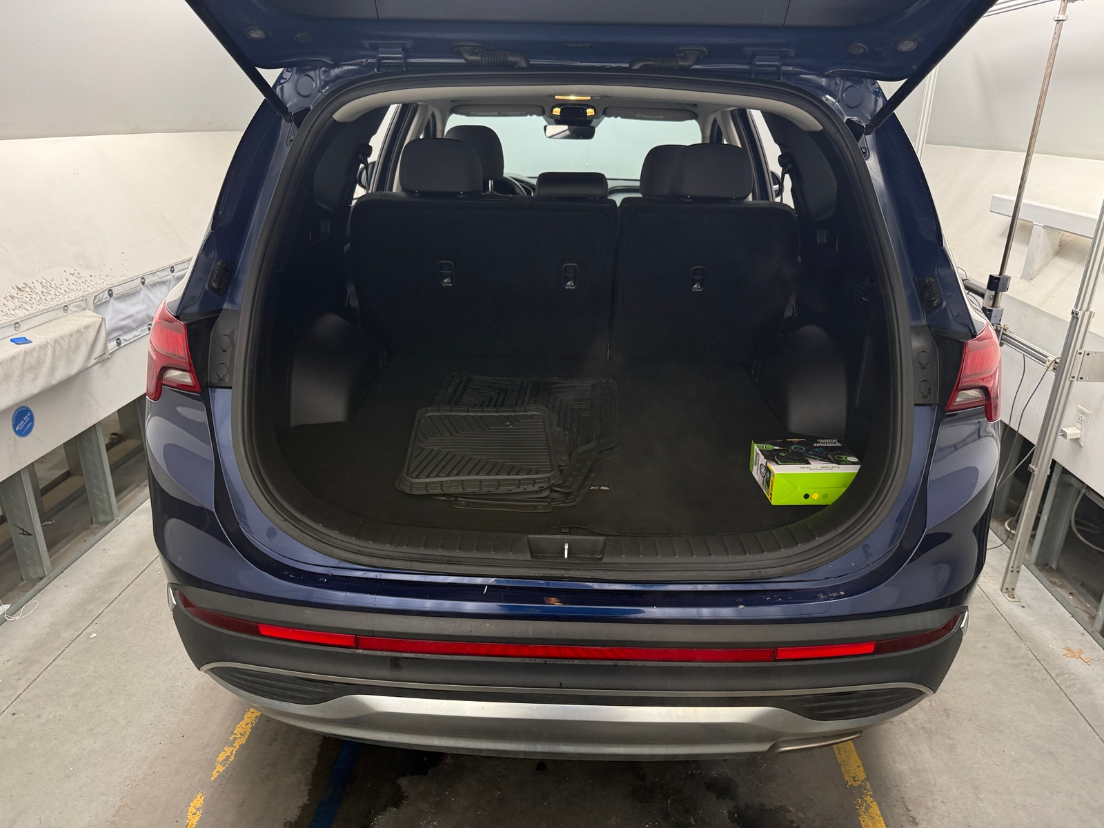 Thumbnail: 2022 Hyundai Santa Fe - 7