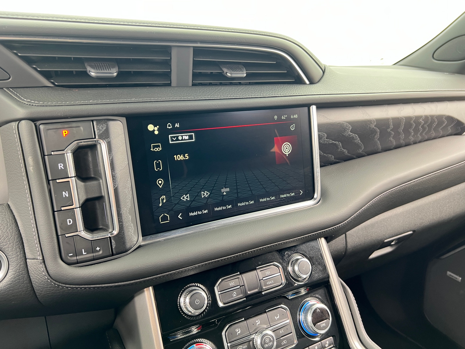 Thumbnail: 2024 GMC Yukon - 3