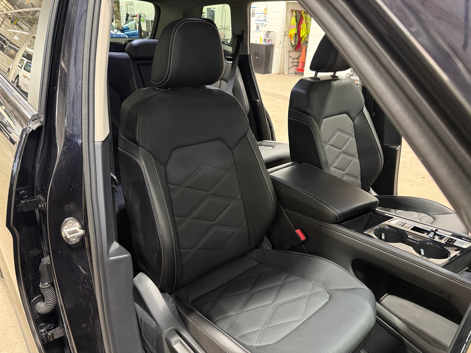 Thumbnail: 2025 Volkswagen Atlas - 2