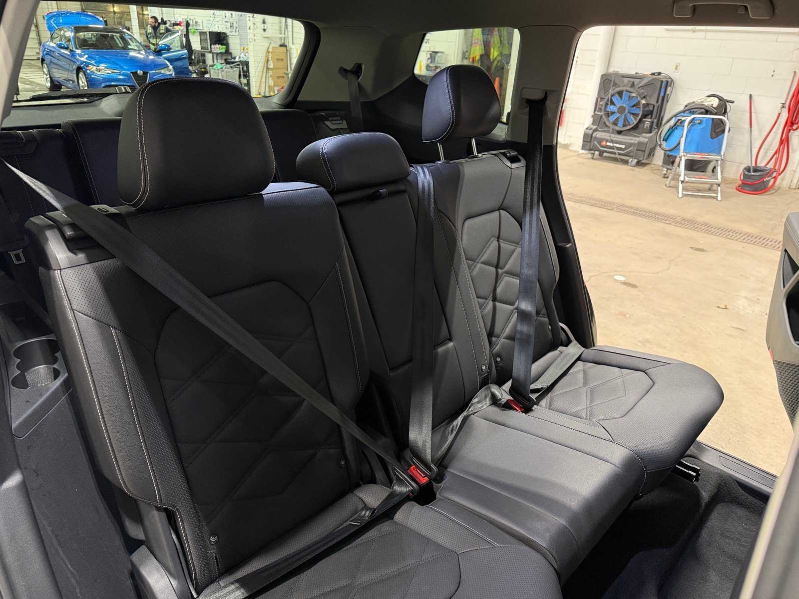 Thumbnail: 2025 Volkswagen Atlas - 6