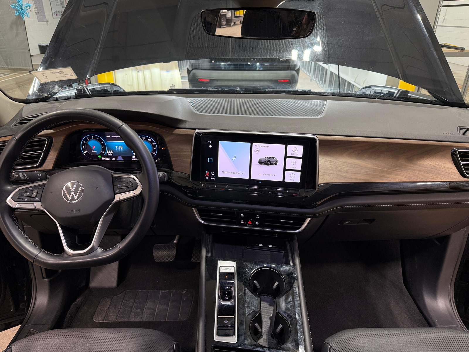 Thumbnail: 2025 Volkswagen Atlas - 3