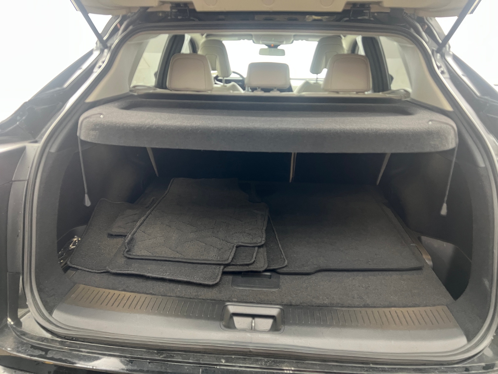 Thumbnail: 2023 Nissan Ariya - 6