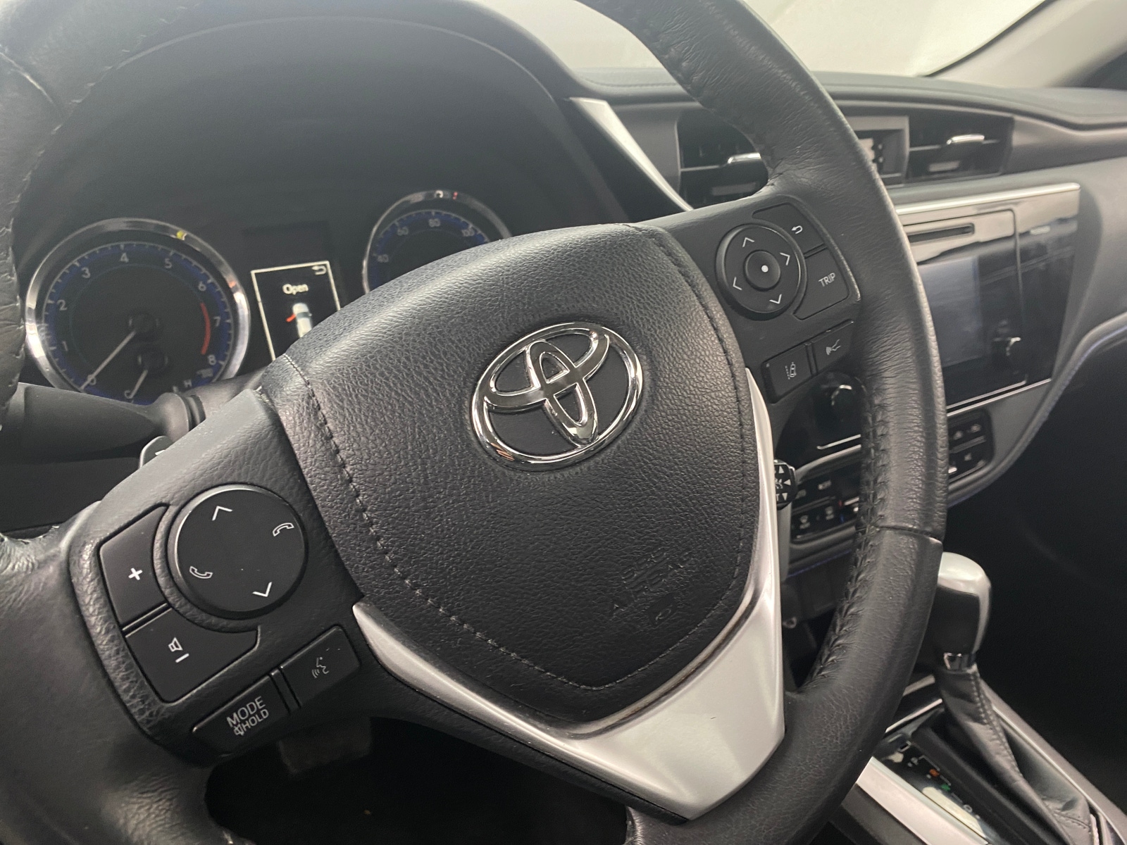 Thumbnail: 2017 Toyota Corolla - 5