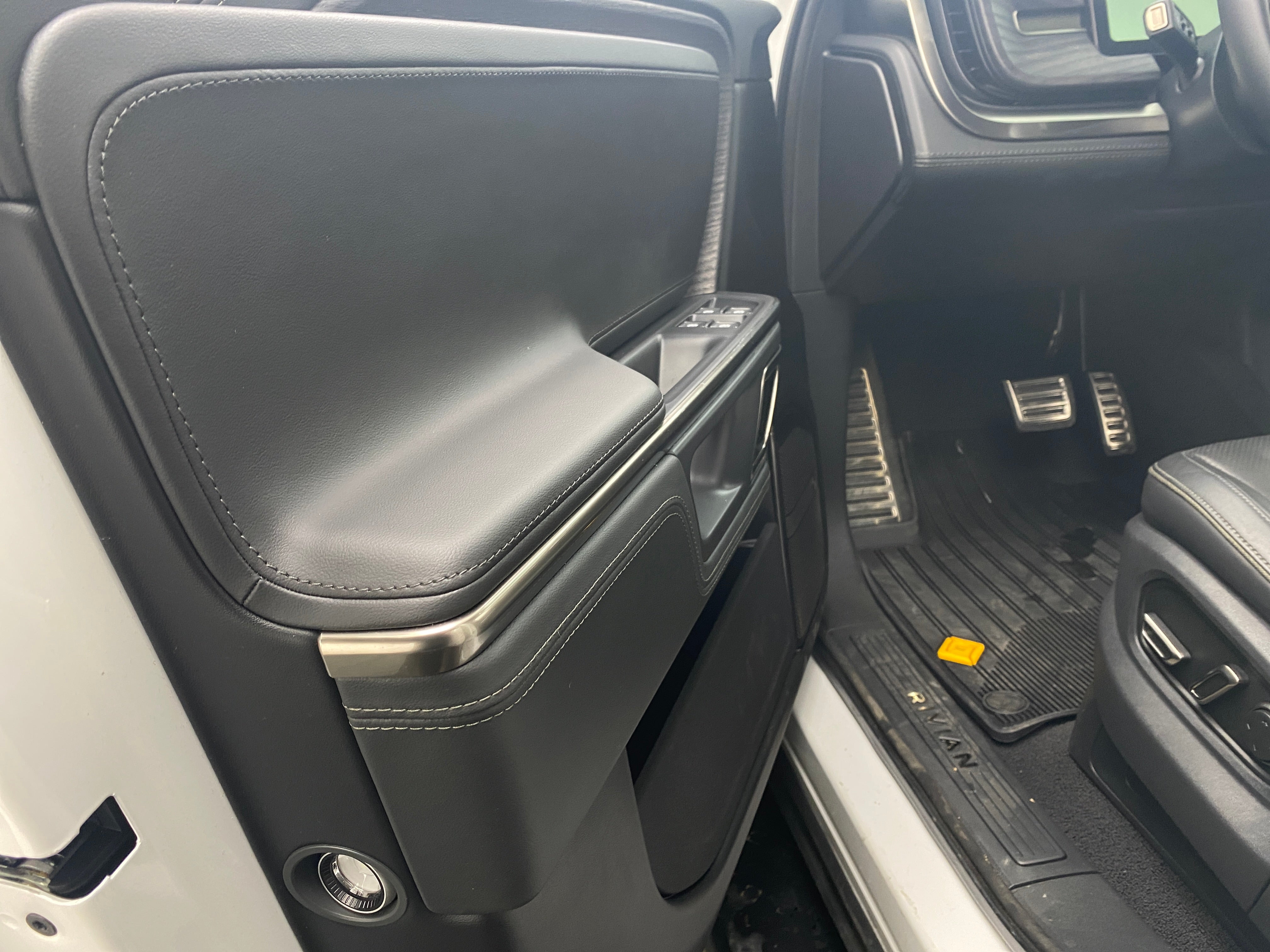 Used 2023 Rivian R1T Adventure with VIN 7FCTGAAA1PN026099 for sale in Auburn, WA