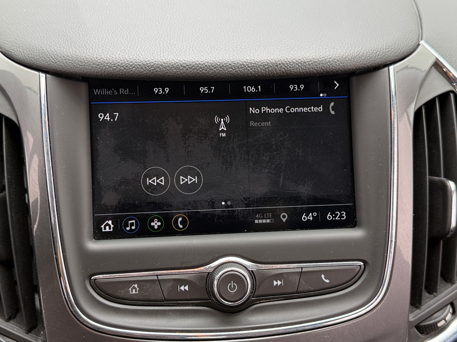 Thumbnail: 2019 Chevrolet Cruze - 4