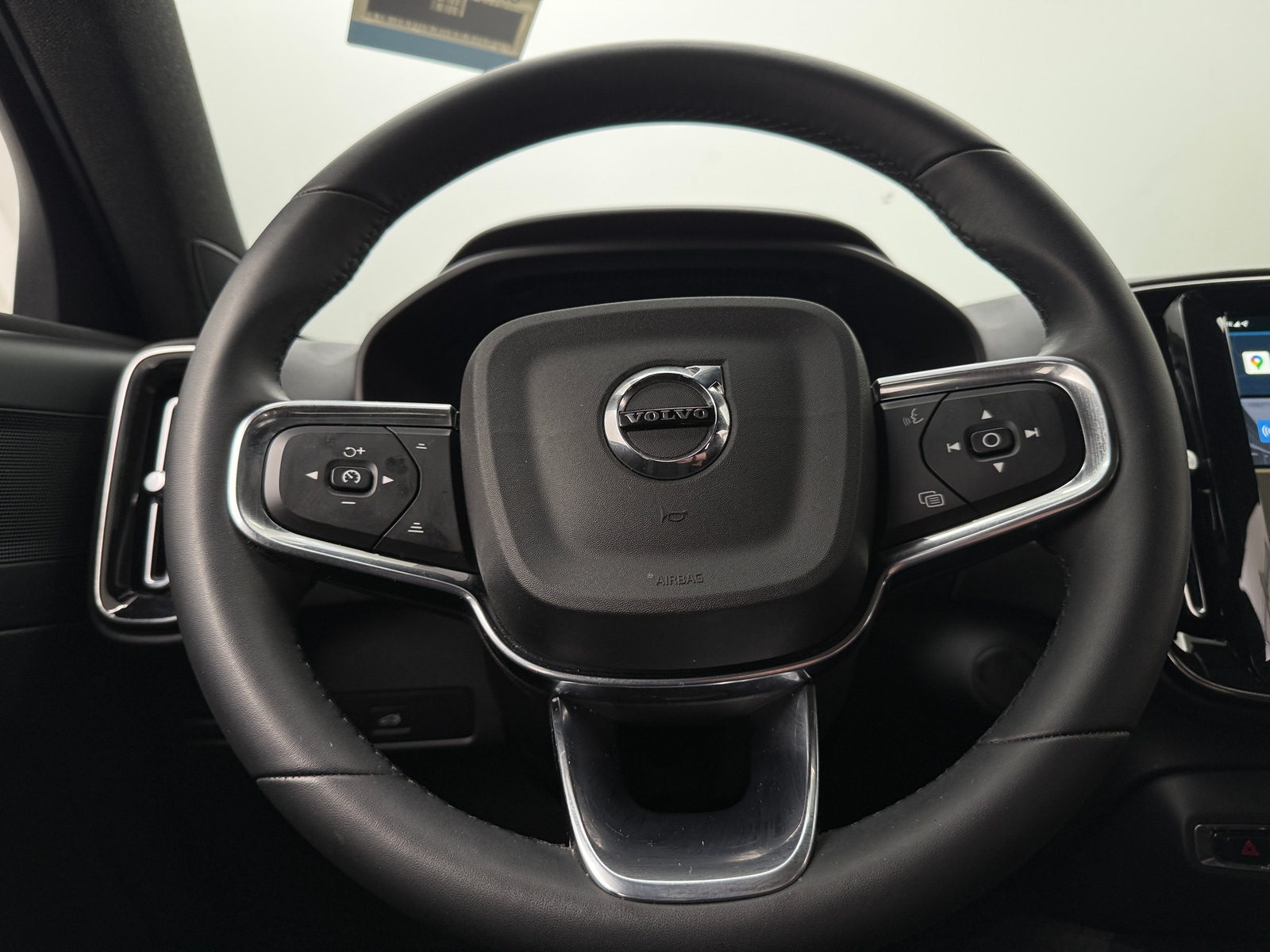 Thumbnail: 2024 Volvo C40 - 5