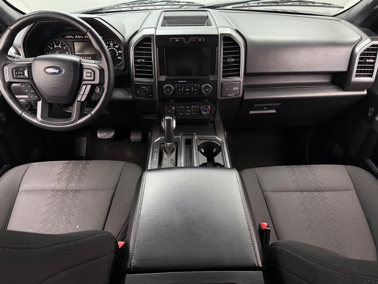 Thumbnail: 2020 Ford Econoline - 3