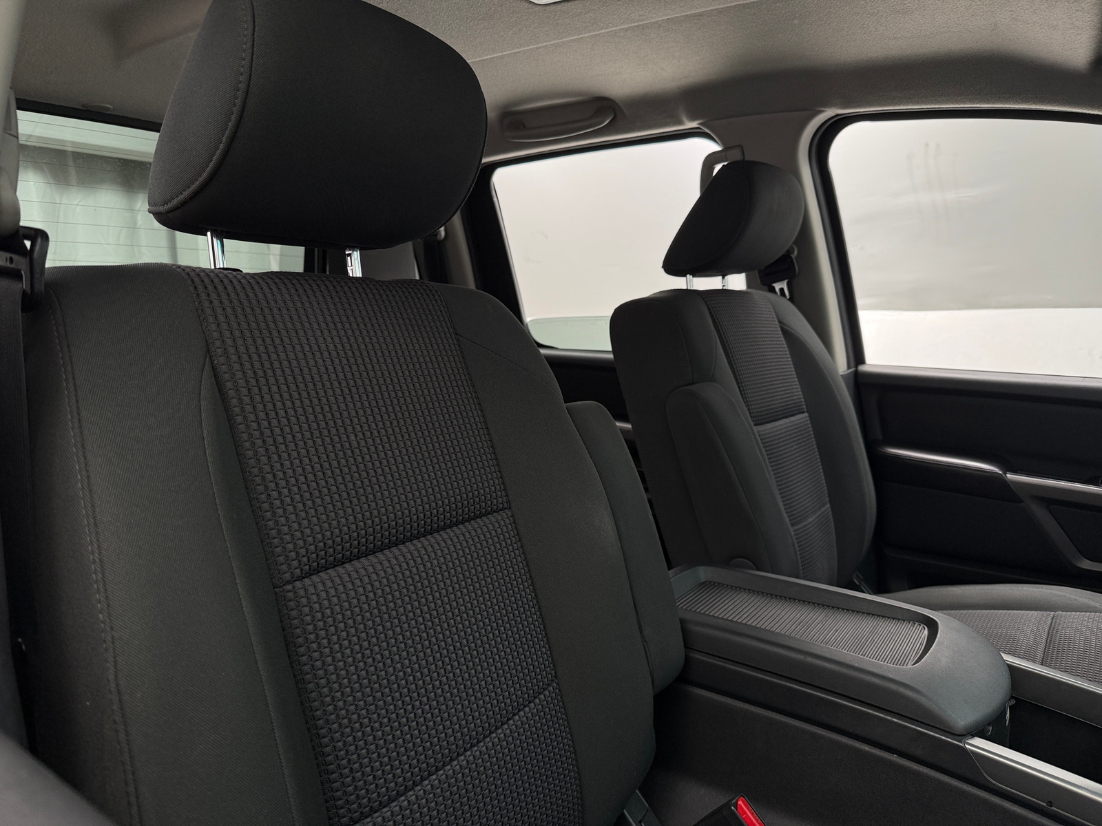 Thumbnail: 2015 Nissan Titan - 2