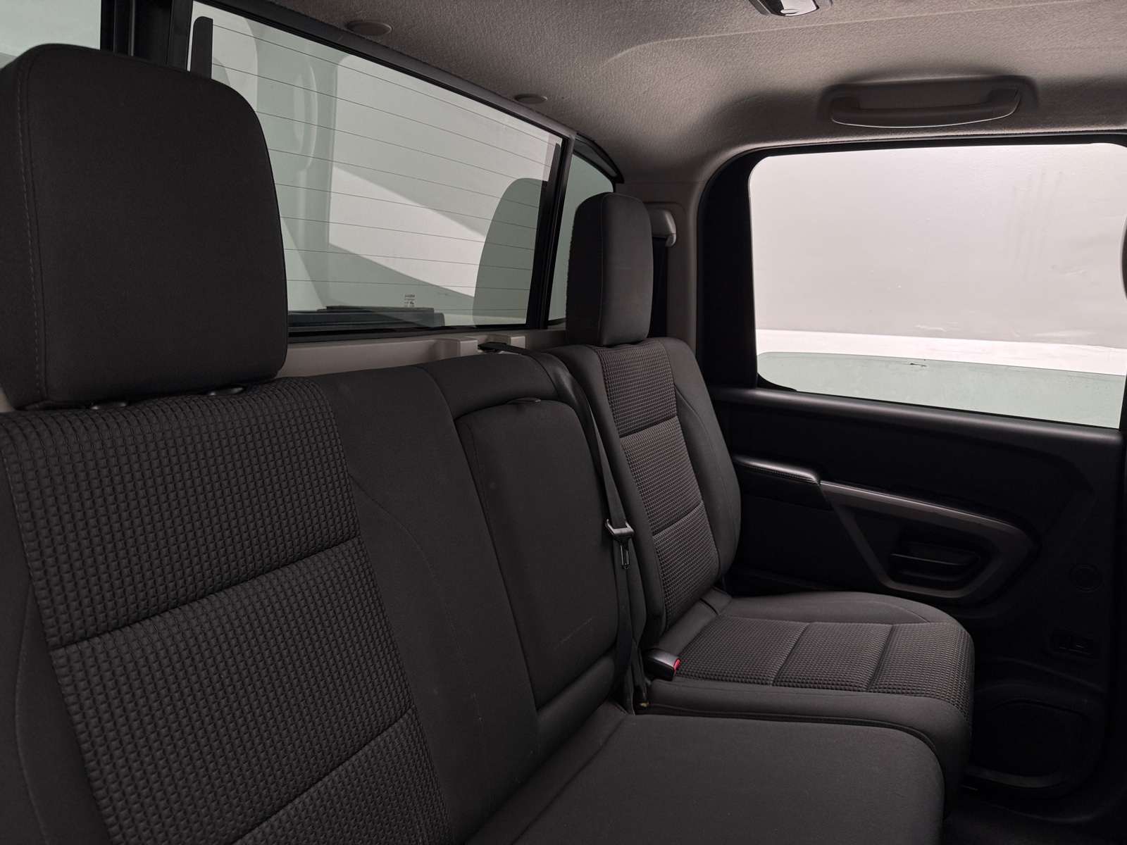 Thumbnail: 2015 Nissan Titan - 6