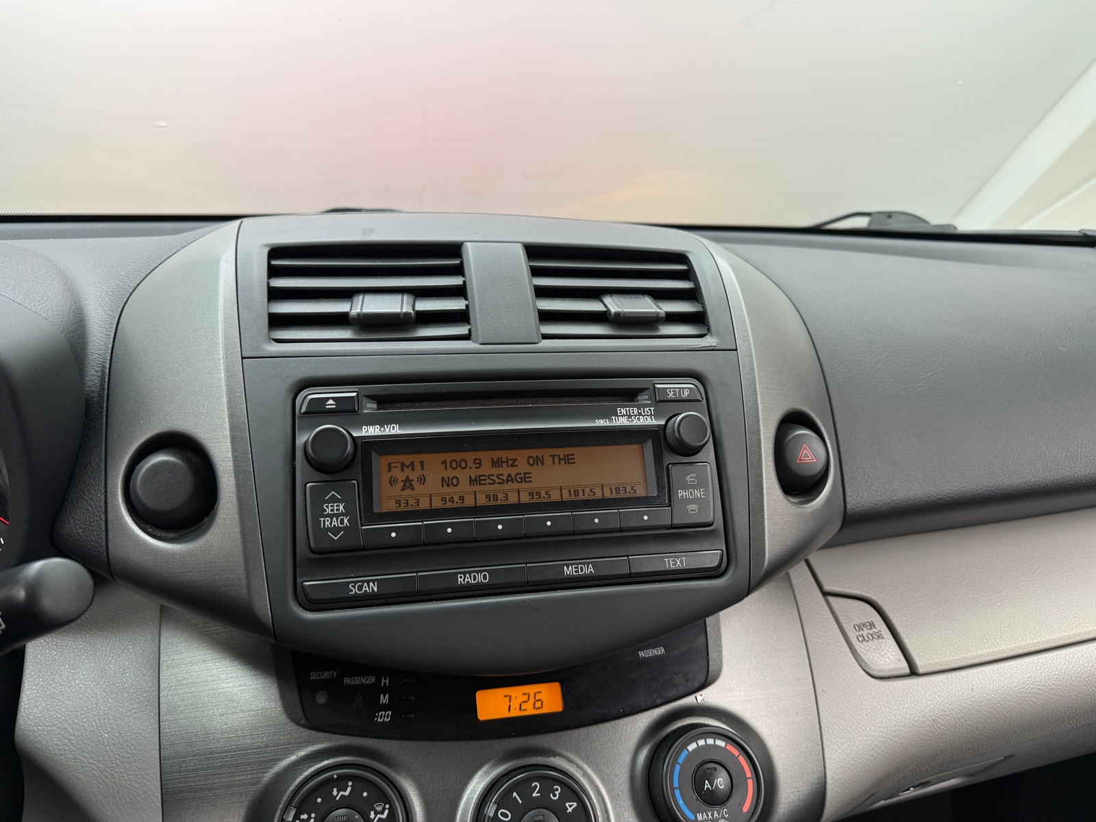 Thumbnail: 2012 Toyota RAV4 - 4