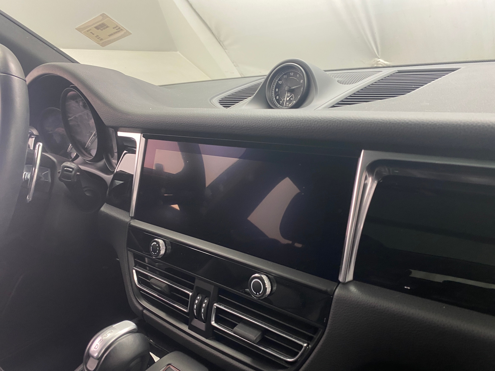 Thumbnail: 2024 Porsche Macan - 3