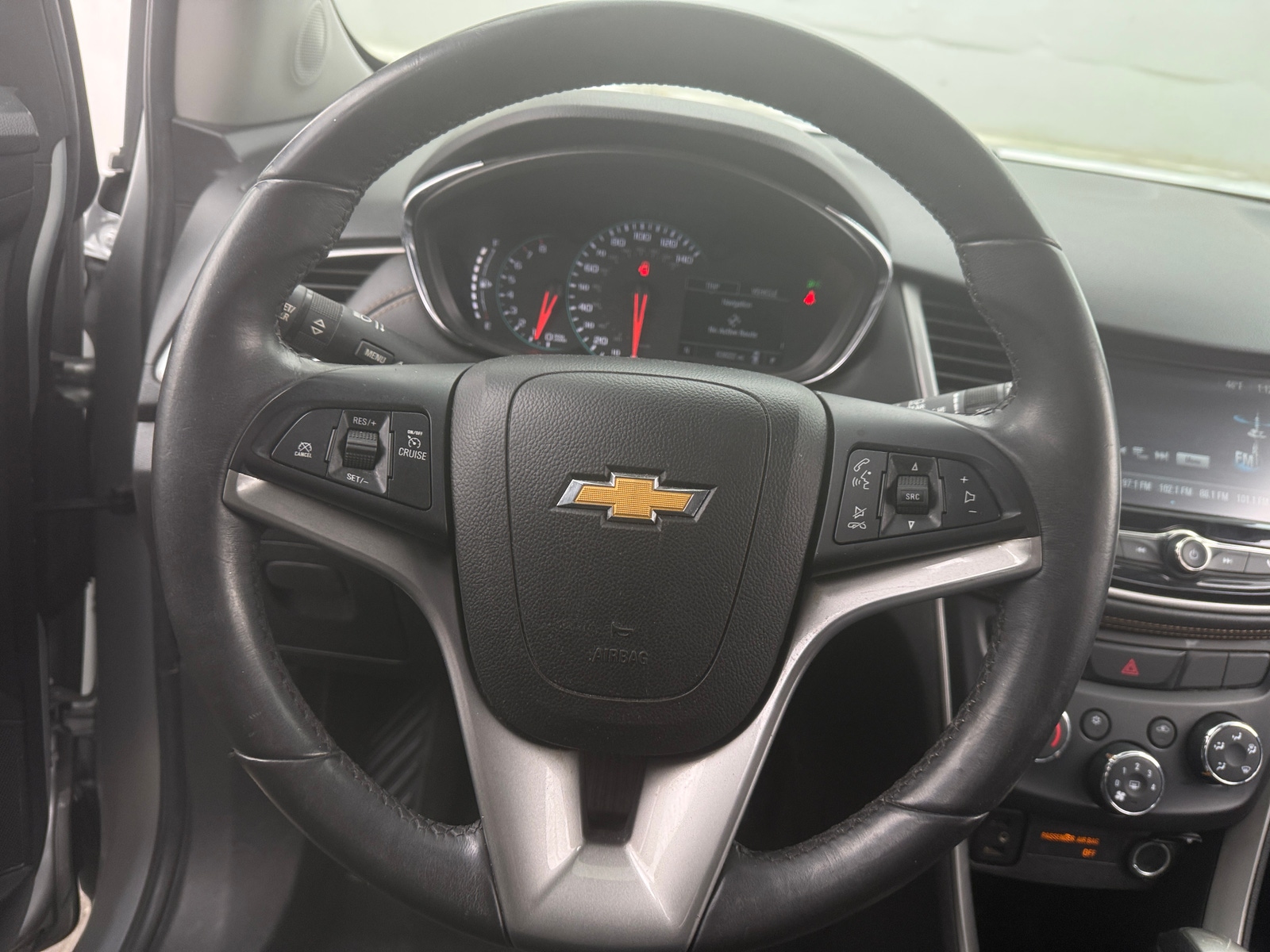 Thumbnail: 2017 Chevrolet Trax - 4