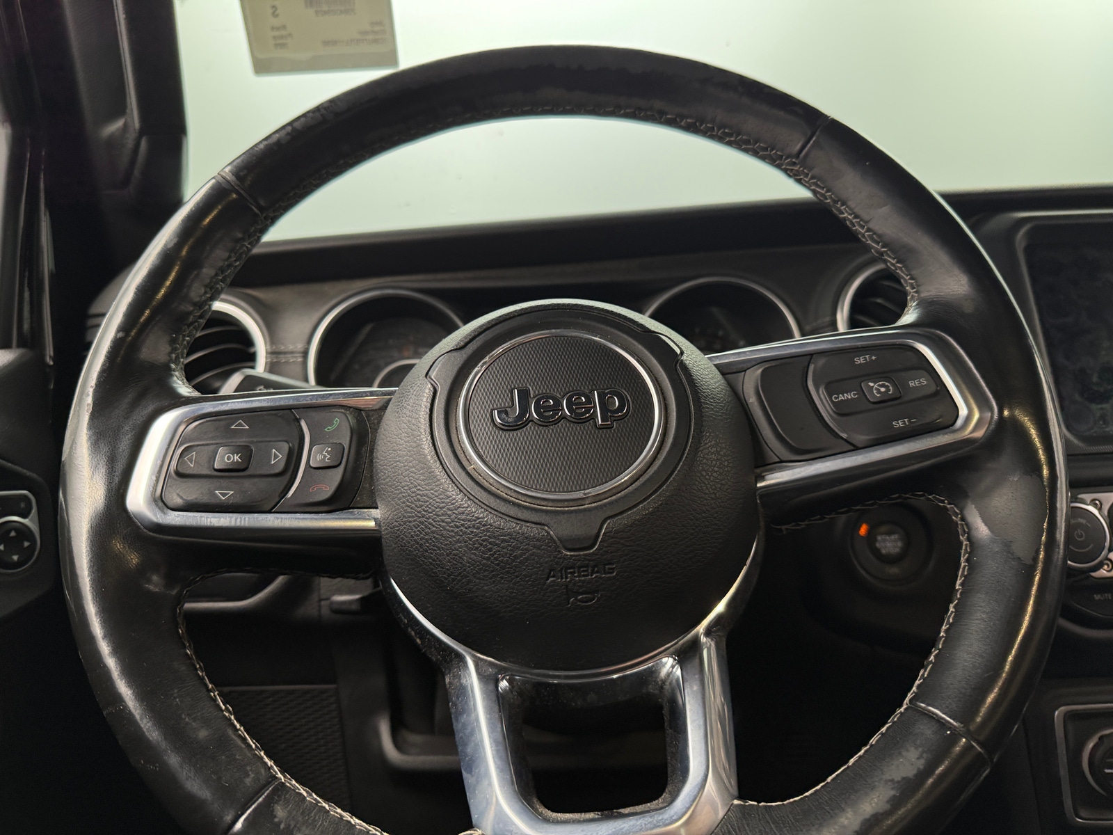 Thumbnail: 2020 Jeep Gladiator - 5