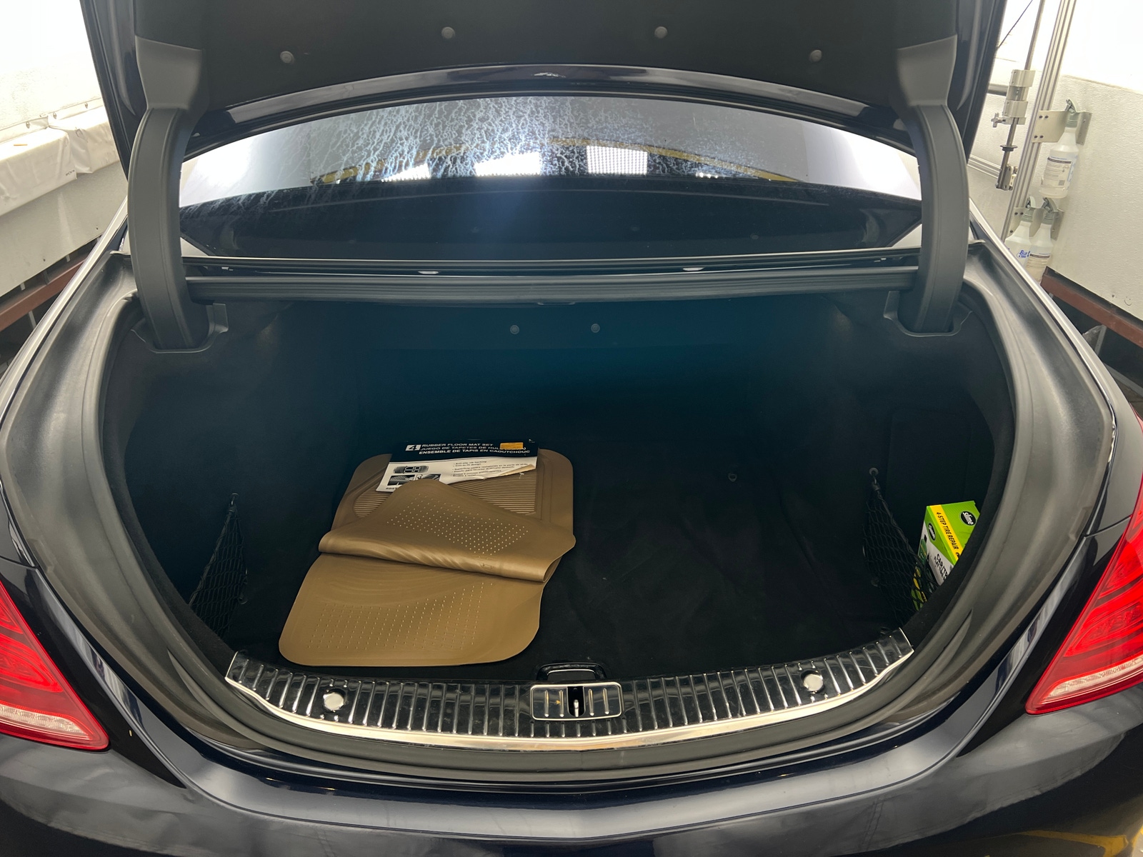 Thumbnail: 2015 Mercedes-Benz S-Class - 6