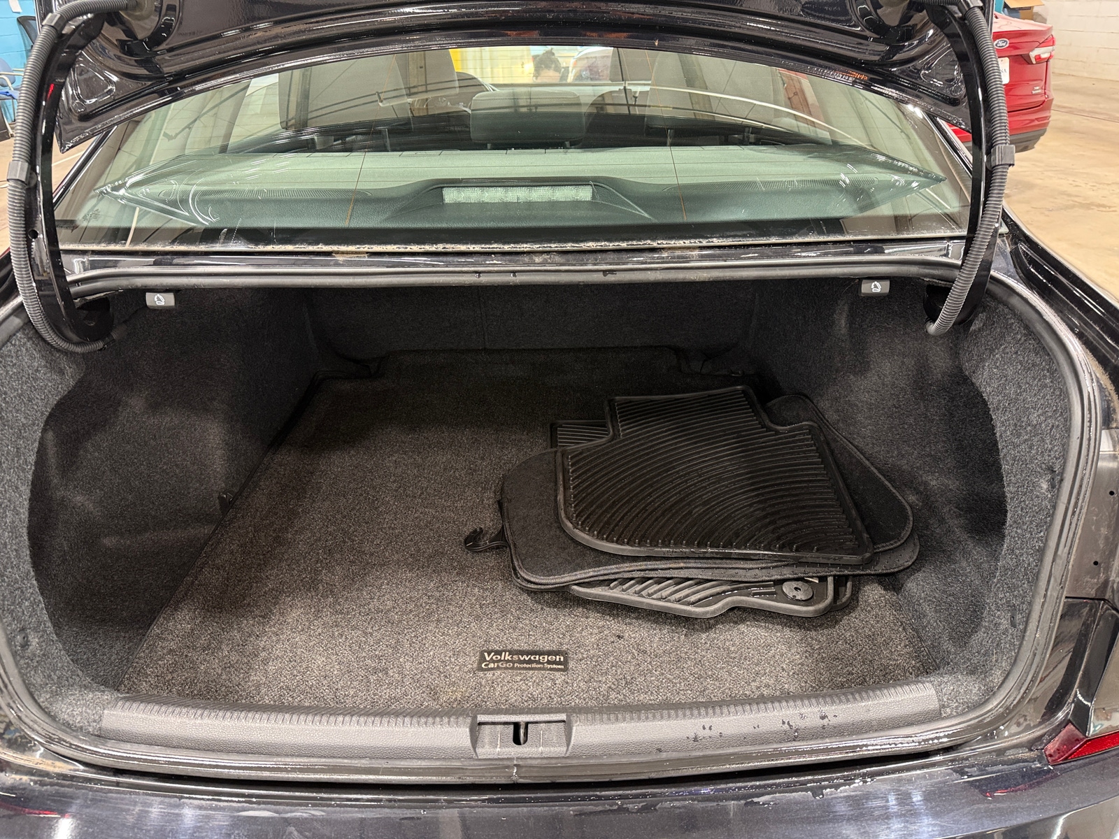 Thumbnail: 2018 Volkswagen Passat - 6