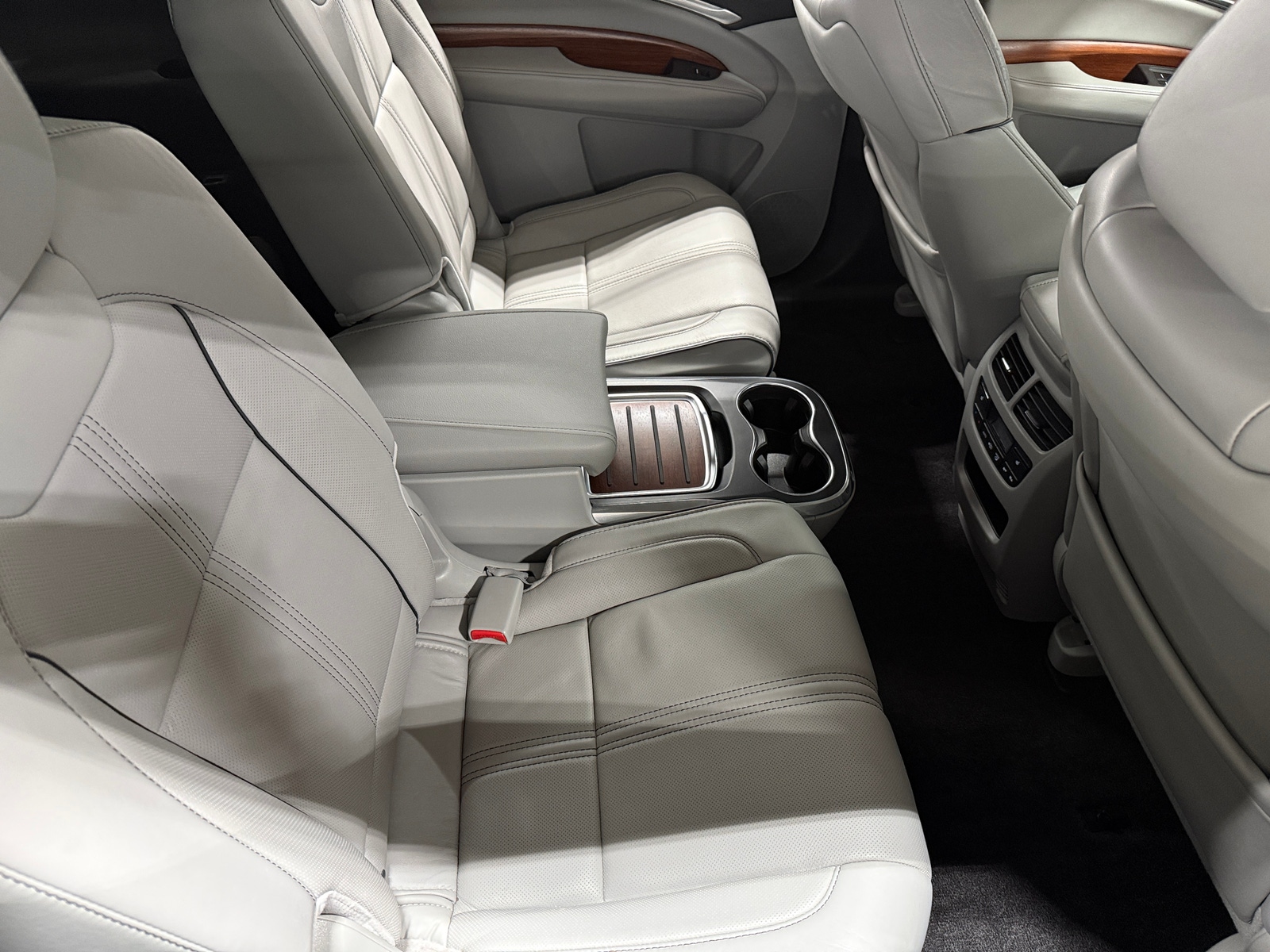 Thumbnail: 2018 Acura MDX - 5