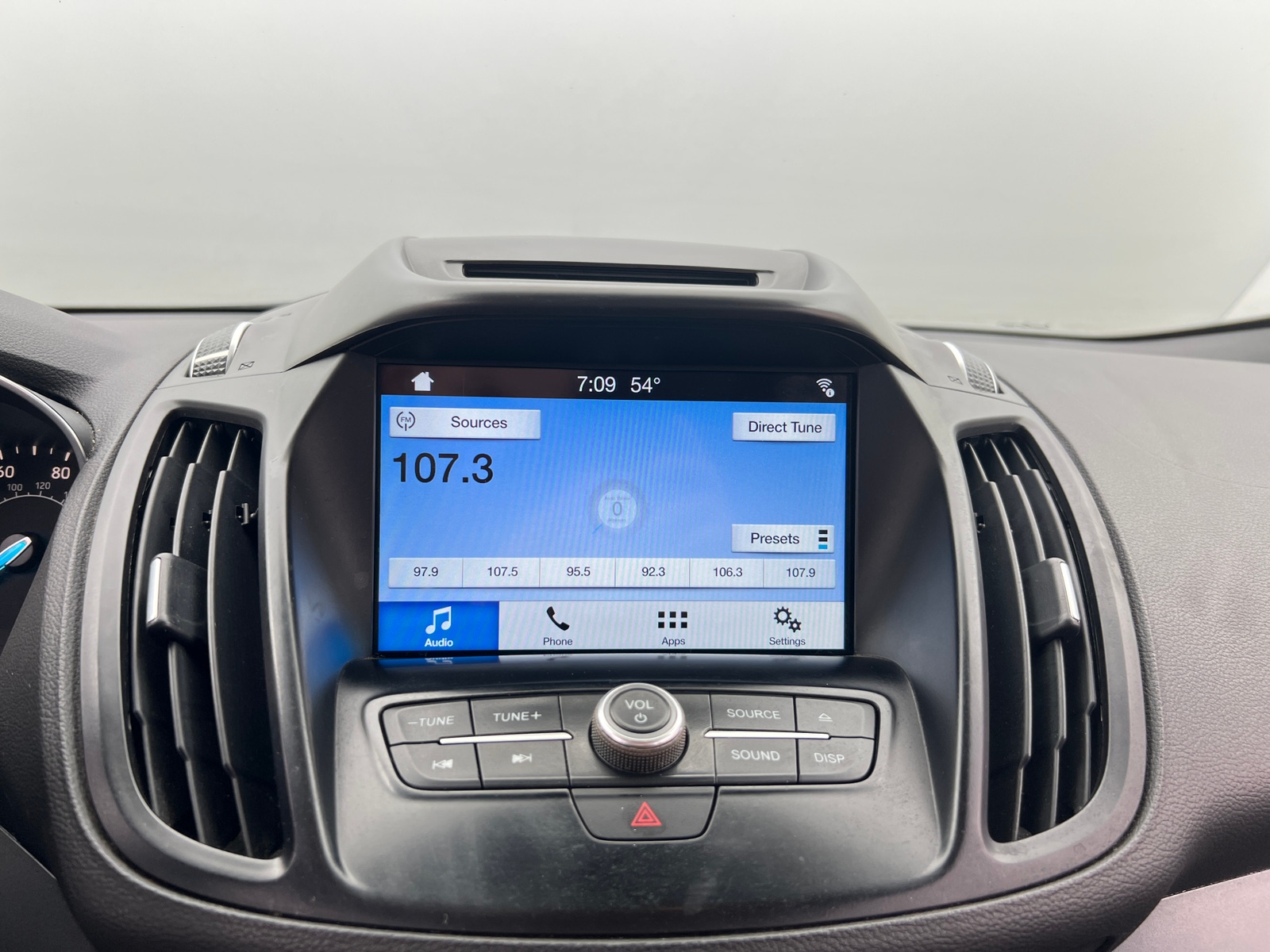 Thumbnail: 2017 Ford Escape - 4