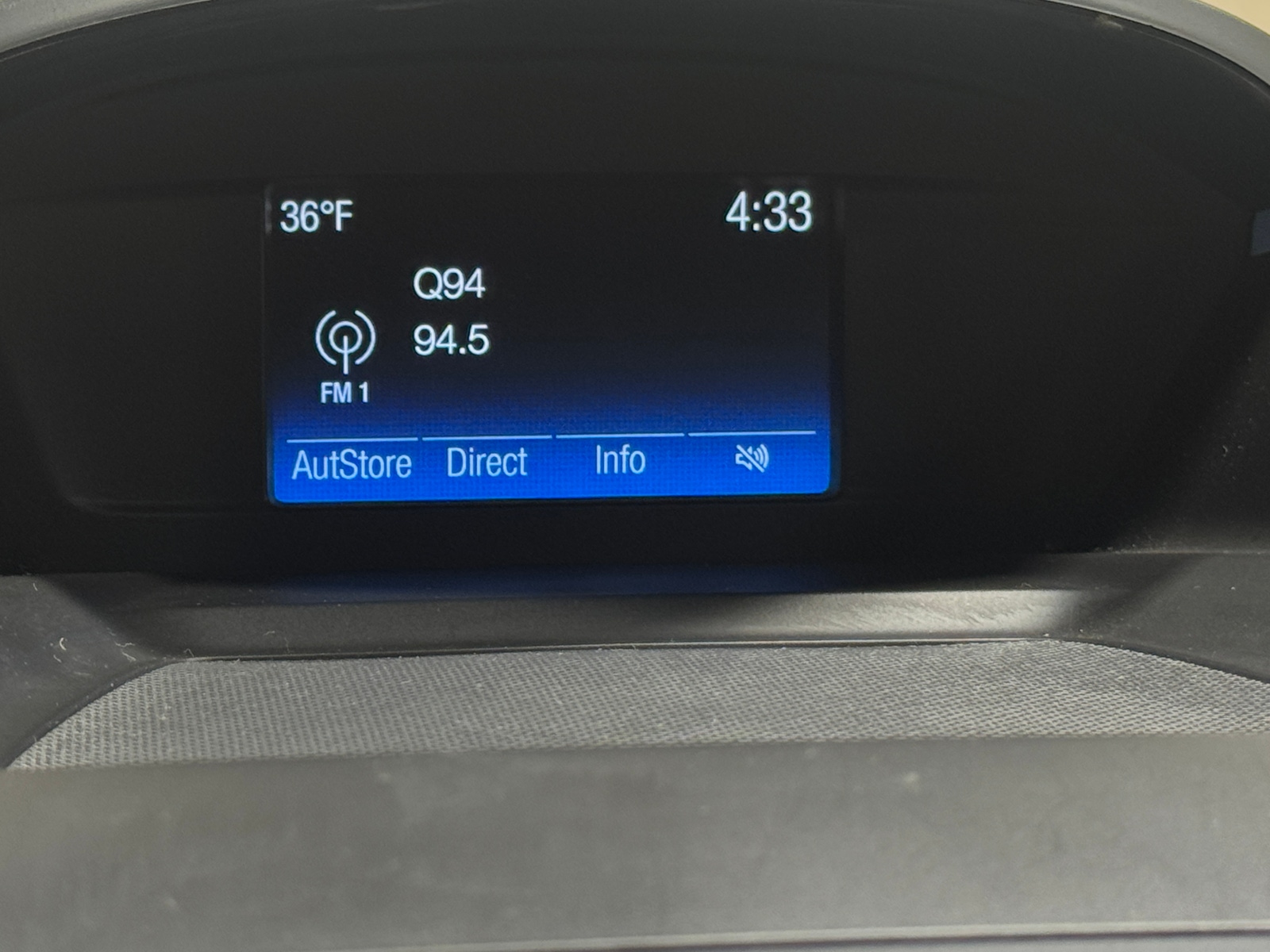 Thumbnail: 2018 Ford Escape - 4