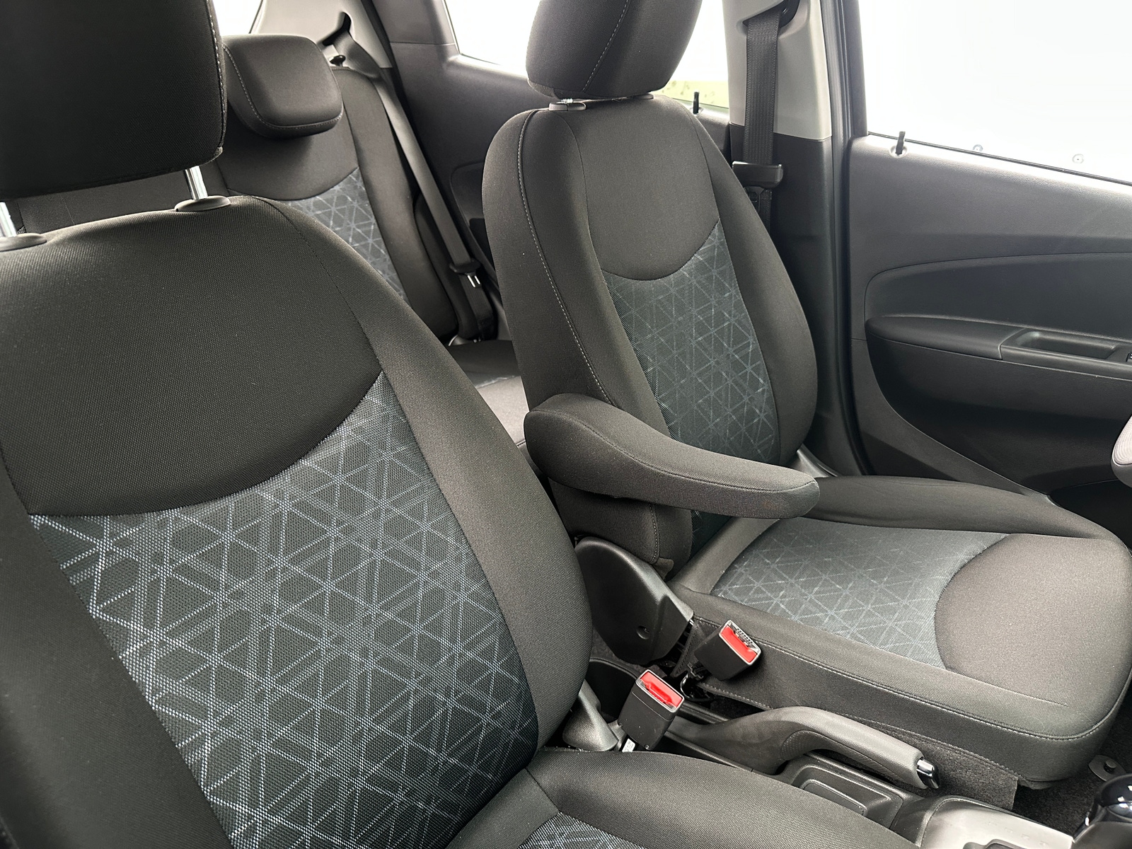 Thumbnail: 2022 Chevrolet Spark - 2