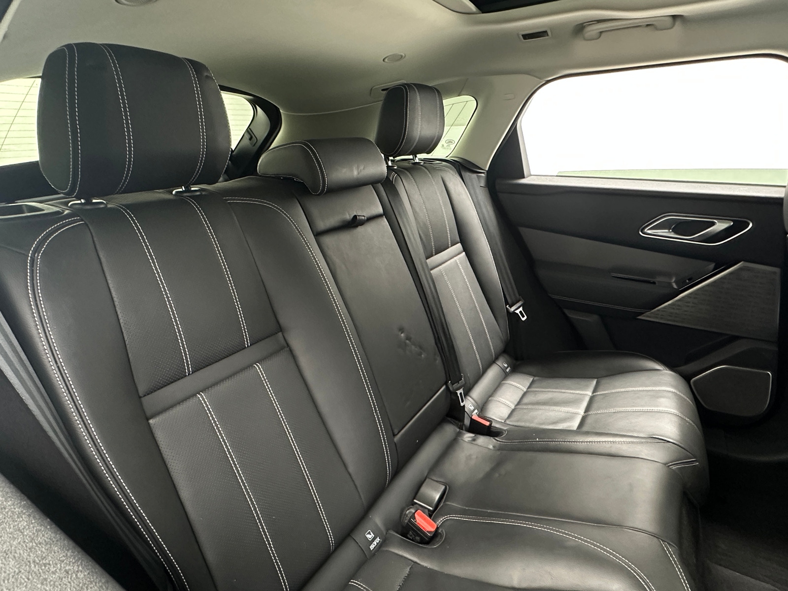 Thumbnail: 2021 Land Rover Range Rover Velar - 5