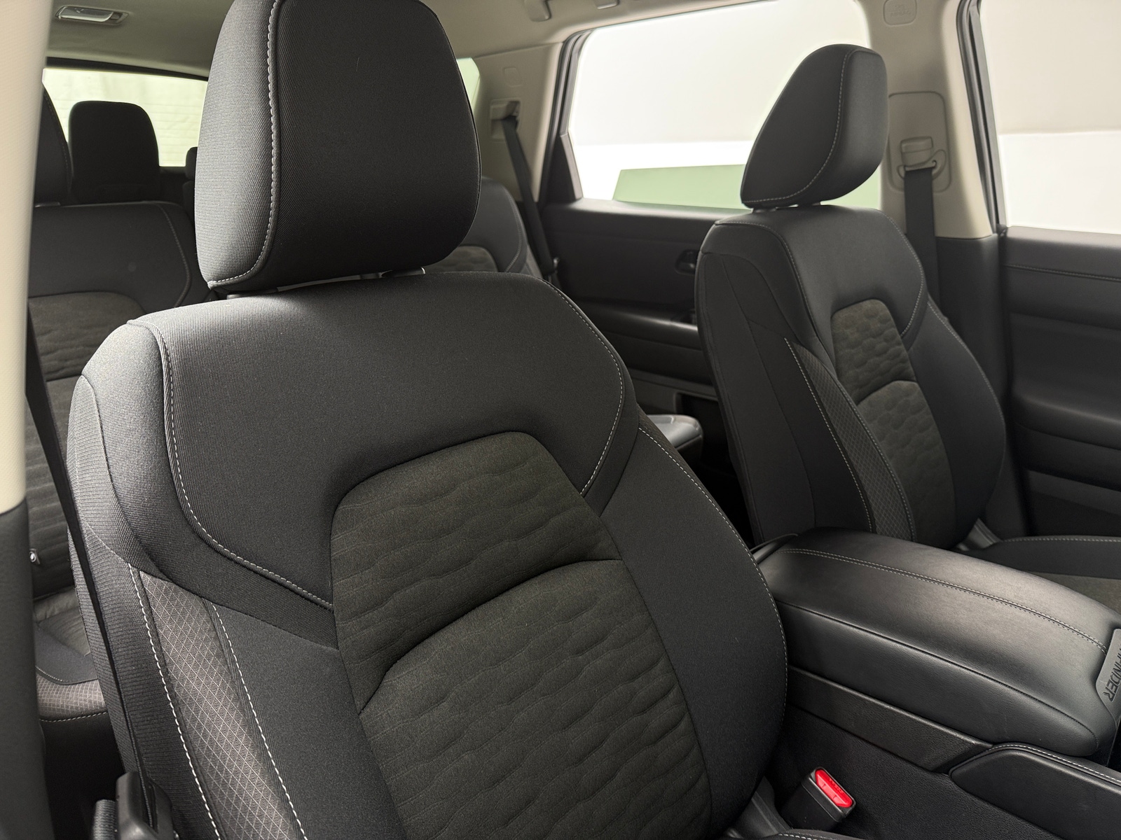 Thumbnail: 2025 Nissan Pathfinder - 2