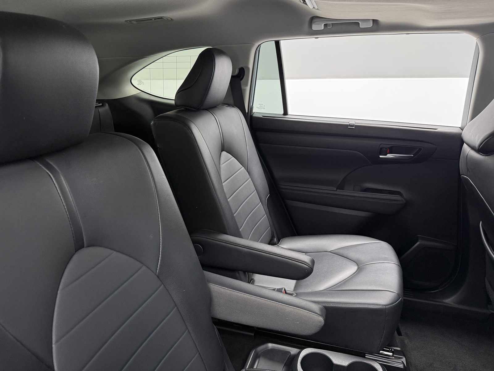 Thumbnail: 2020 Toyota Highlander - 5