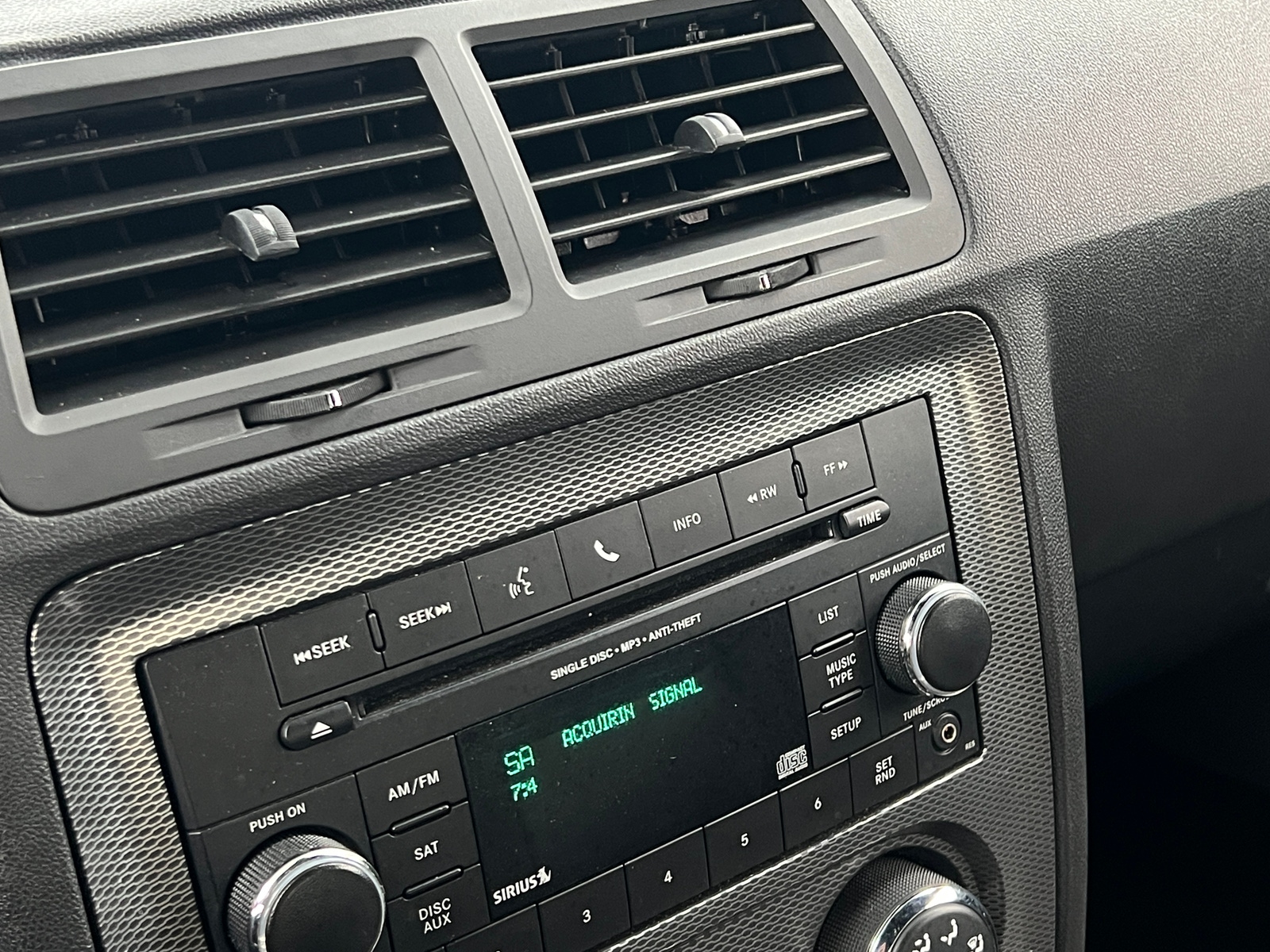 Thumbnail: 2014 Dodge Challenger - 3