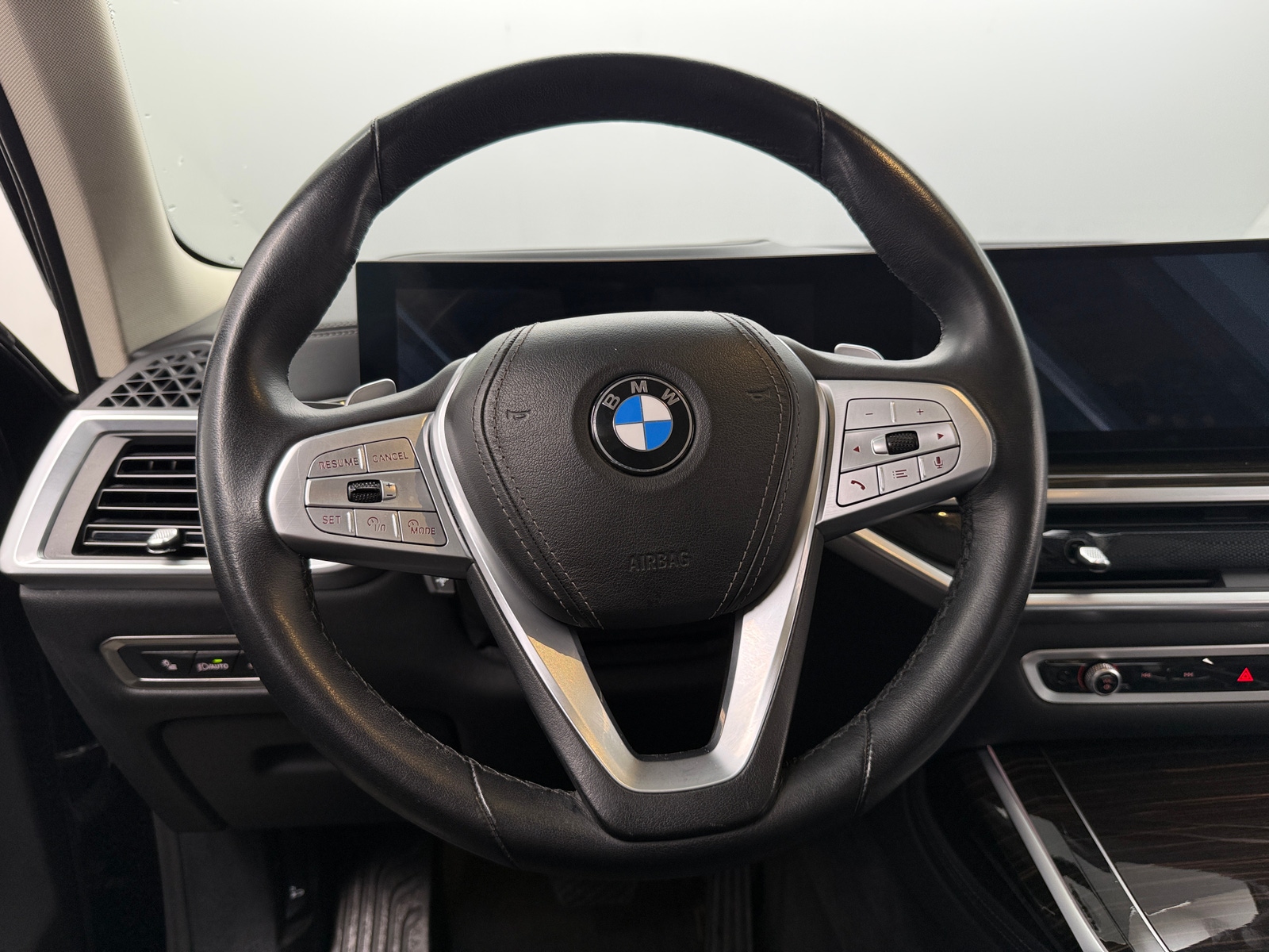 Thumbnail: 2024 BMW X7 - 4