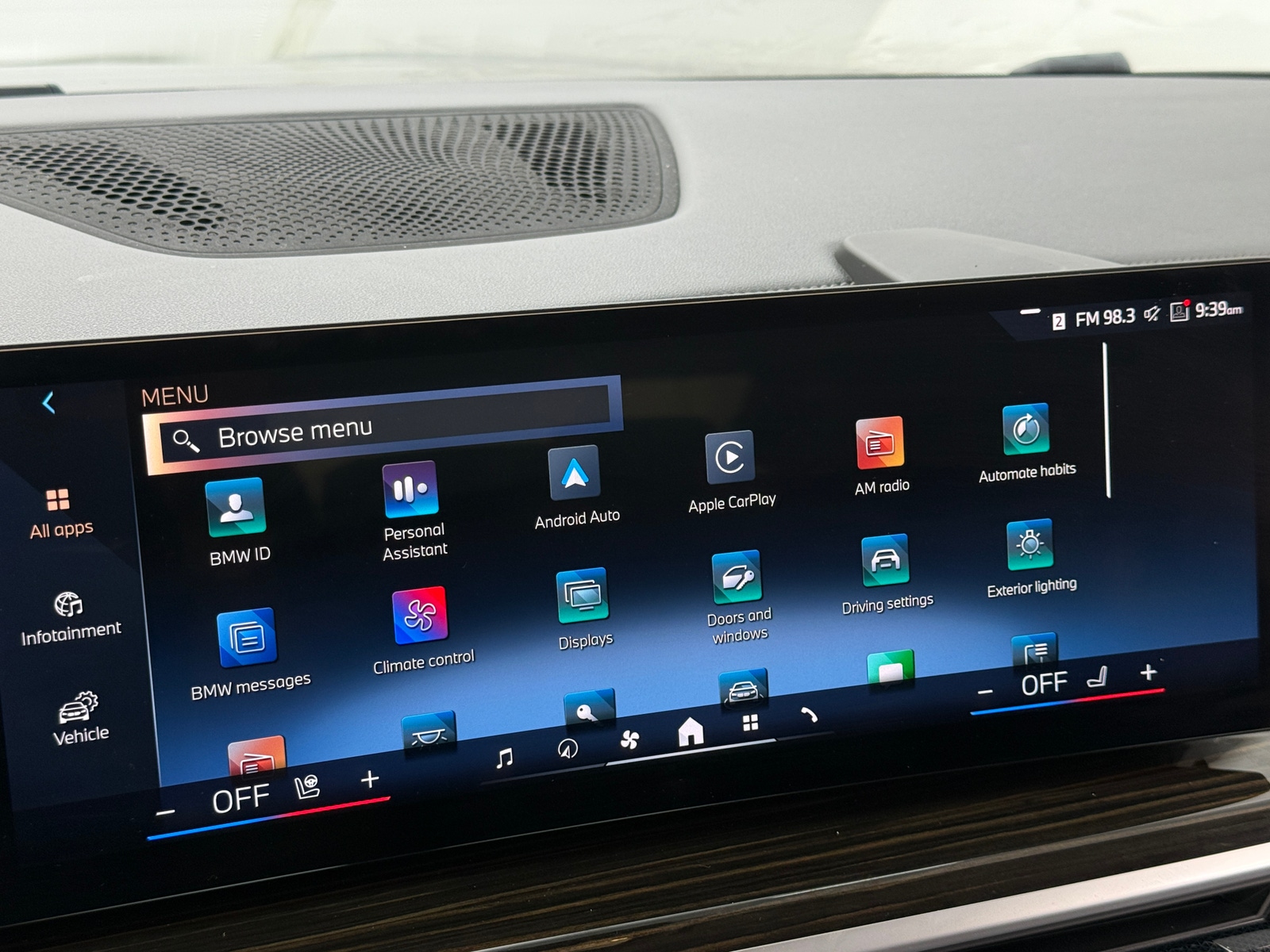 Thumbnail: 2024 BMW X7 - 3