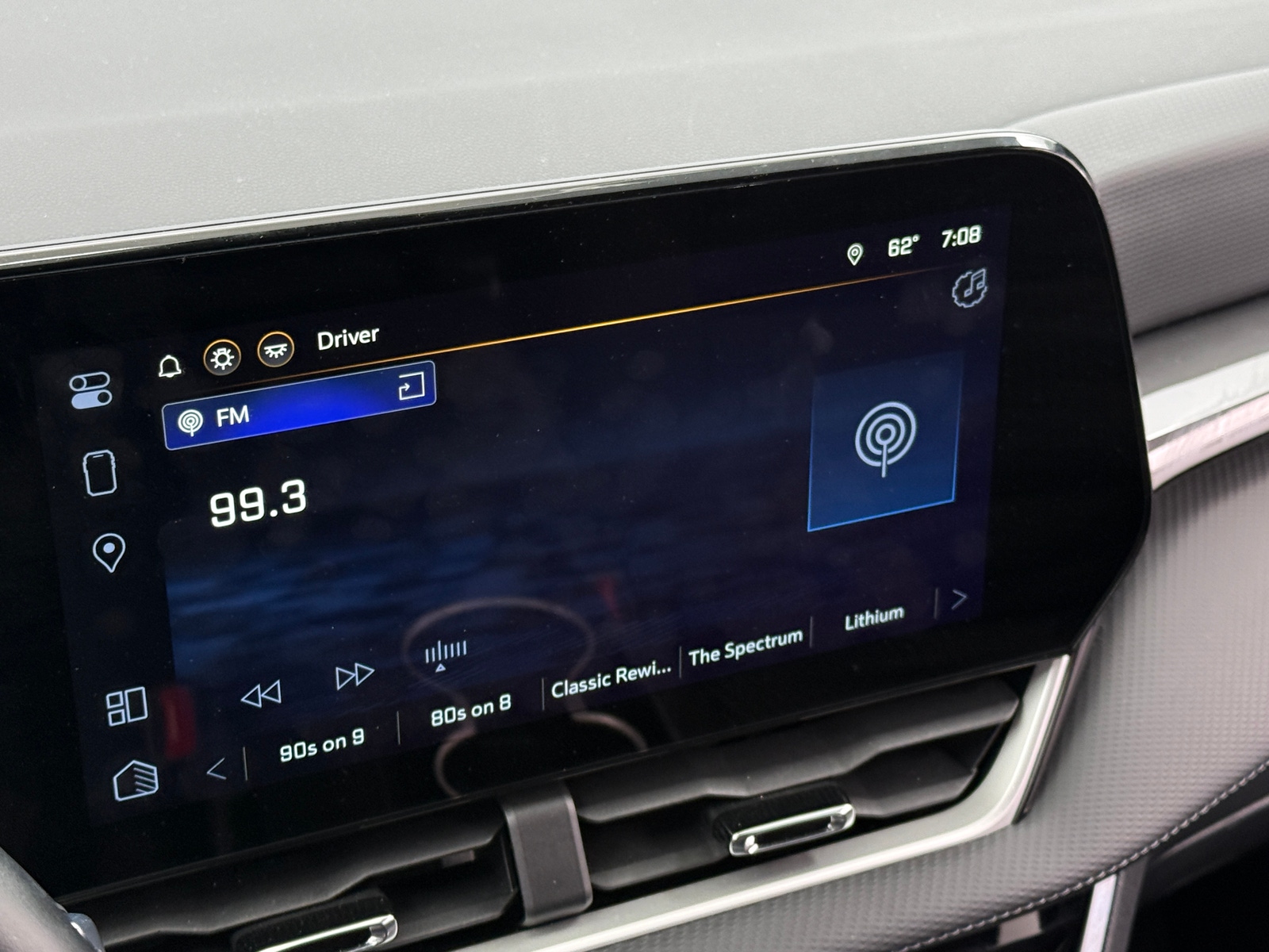 Thumbnail: 2025 Chevrolet Equinox - 4