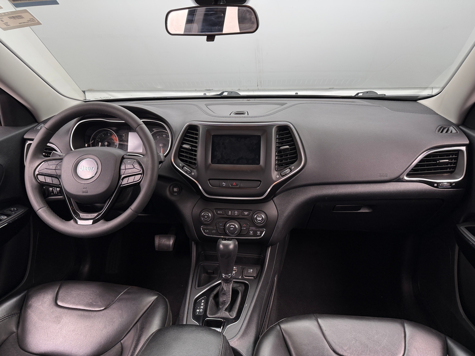 Thumbnail: 2020 Jeep Cherokee - 3