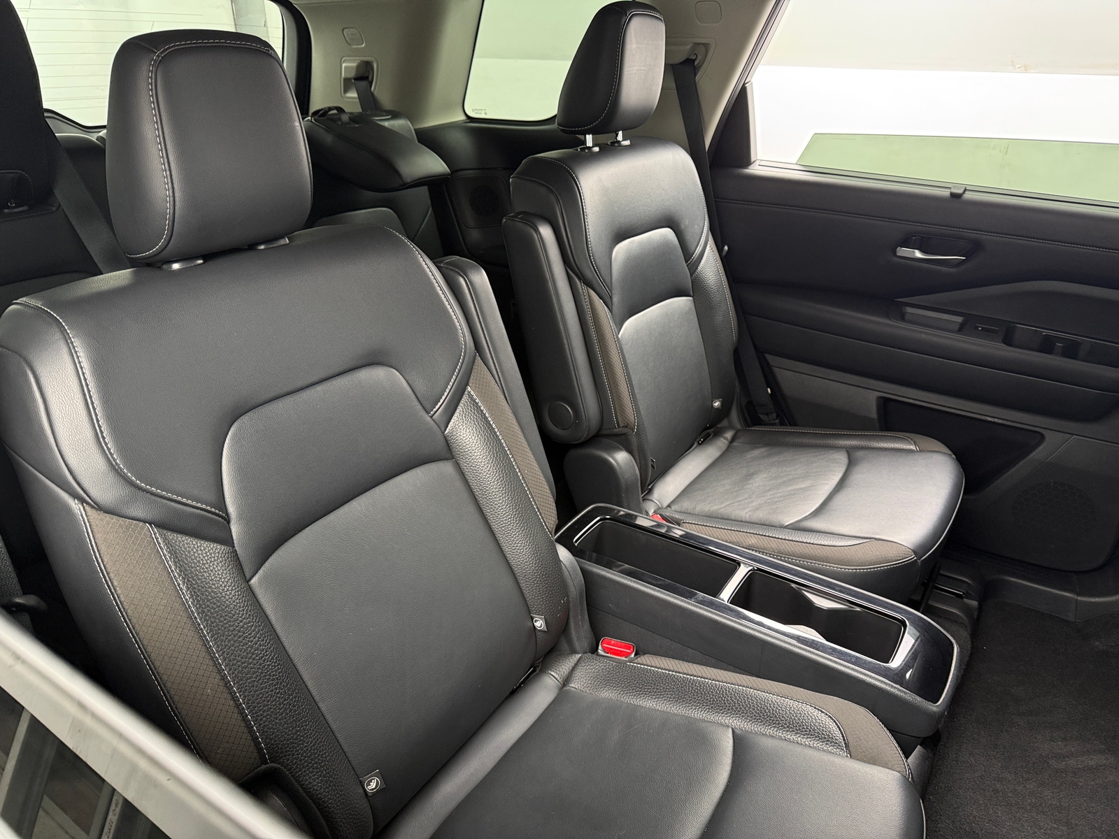 Thumbnail: 2022 Nissan Pathfinder - 5