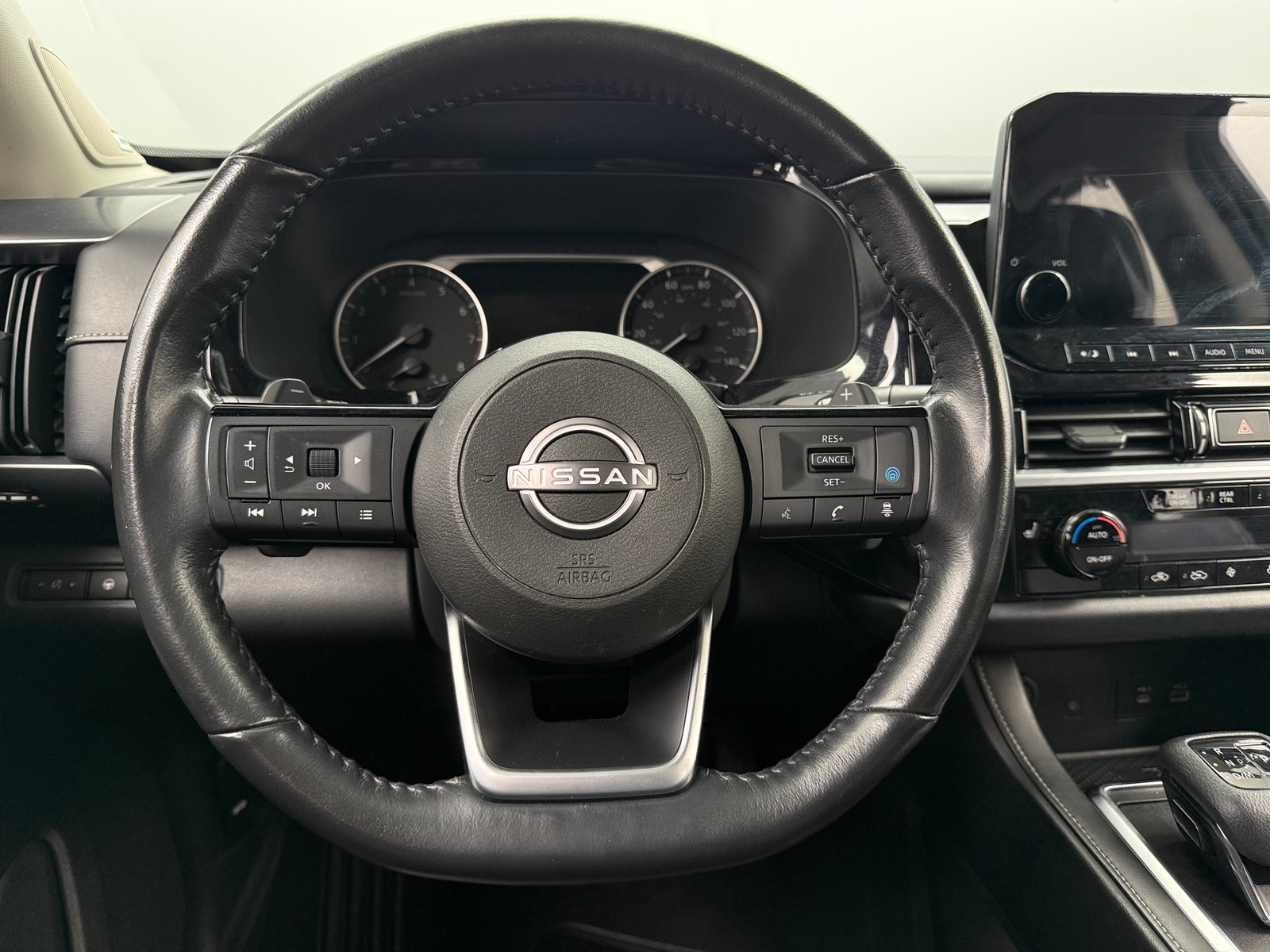 Thumbnail: 2022 Nissan Pathfinder - 4