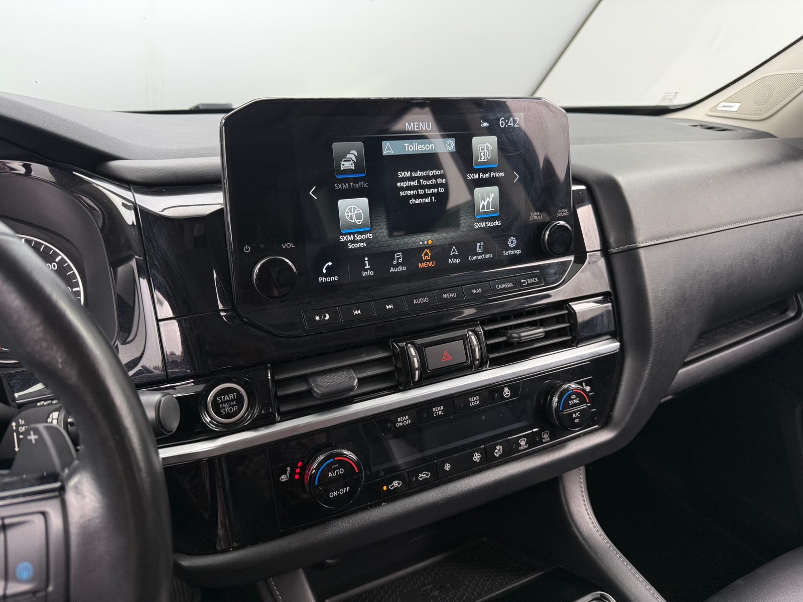 Thumbnail: 2022 Nissan Pathfinder - 3