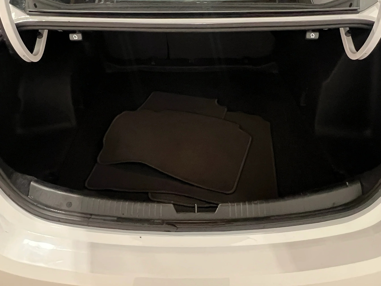 Thumbnail: 2024 Chevrolet Malibu - 7