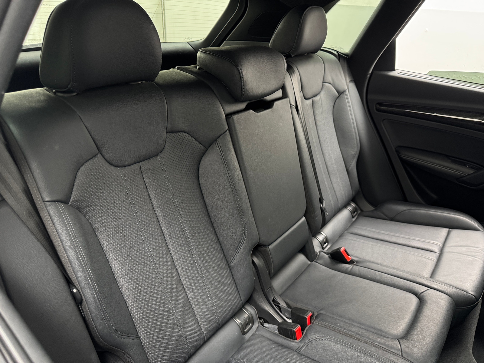 Thumbnail: 2019 Audi SQ5 - 5