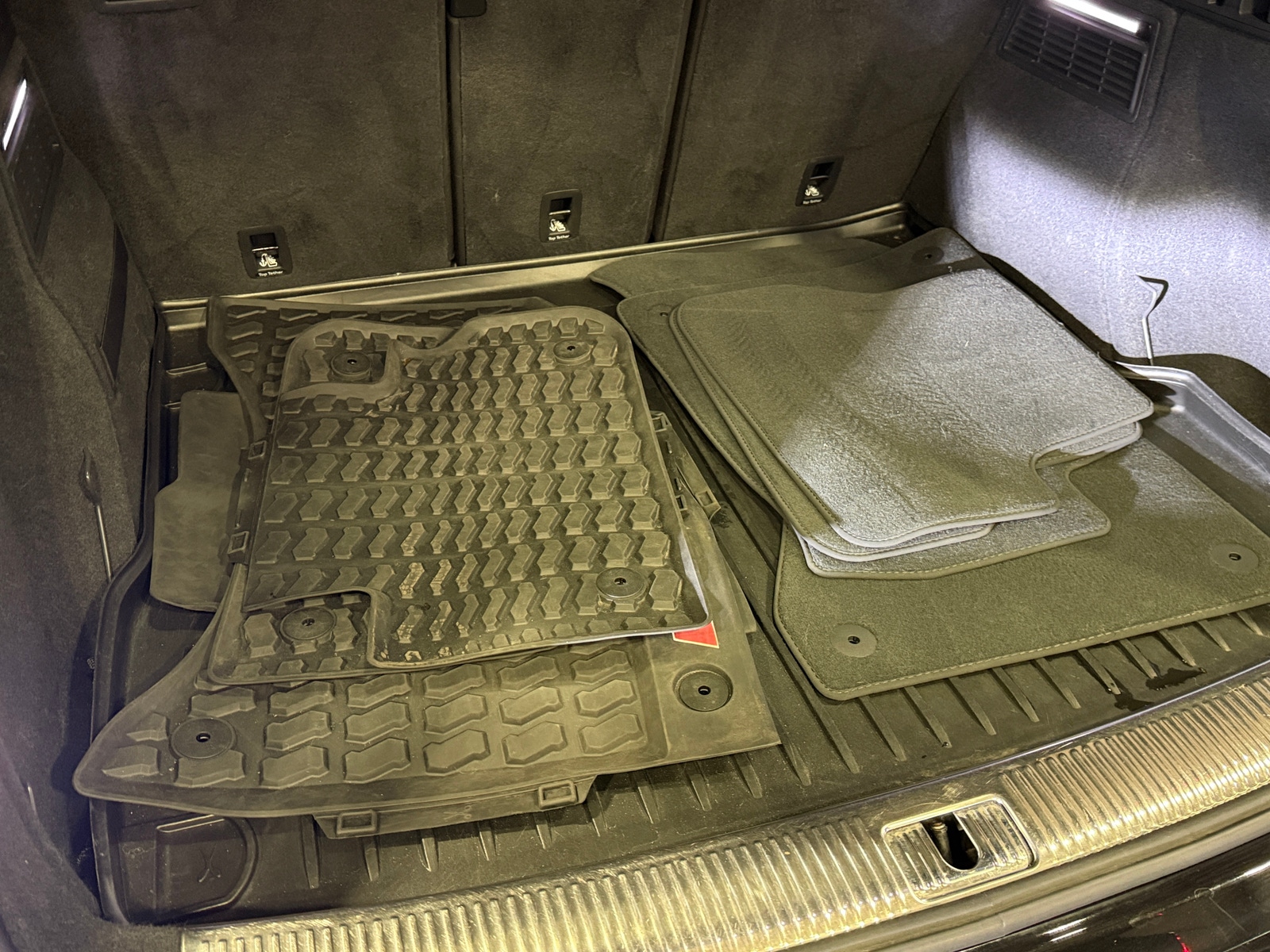 Thumbnail: 2019 Audi SQ5 - 6