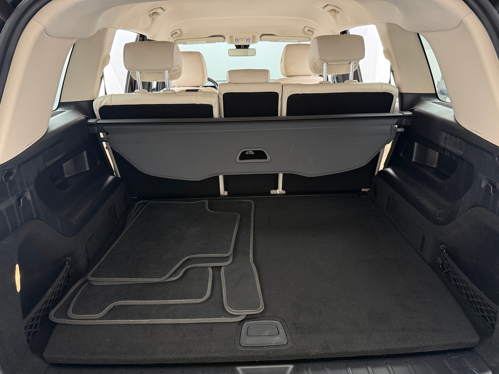 Thumbnail: 2020 Mercedes-Benz GLB - 6