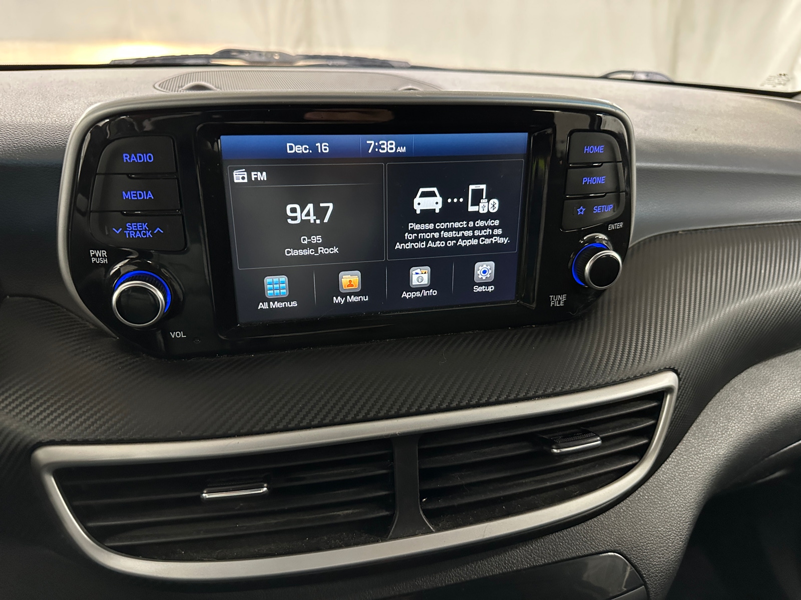 Thumbnail: 2019 Hyundai Tucson - 4