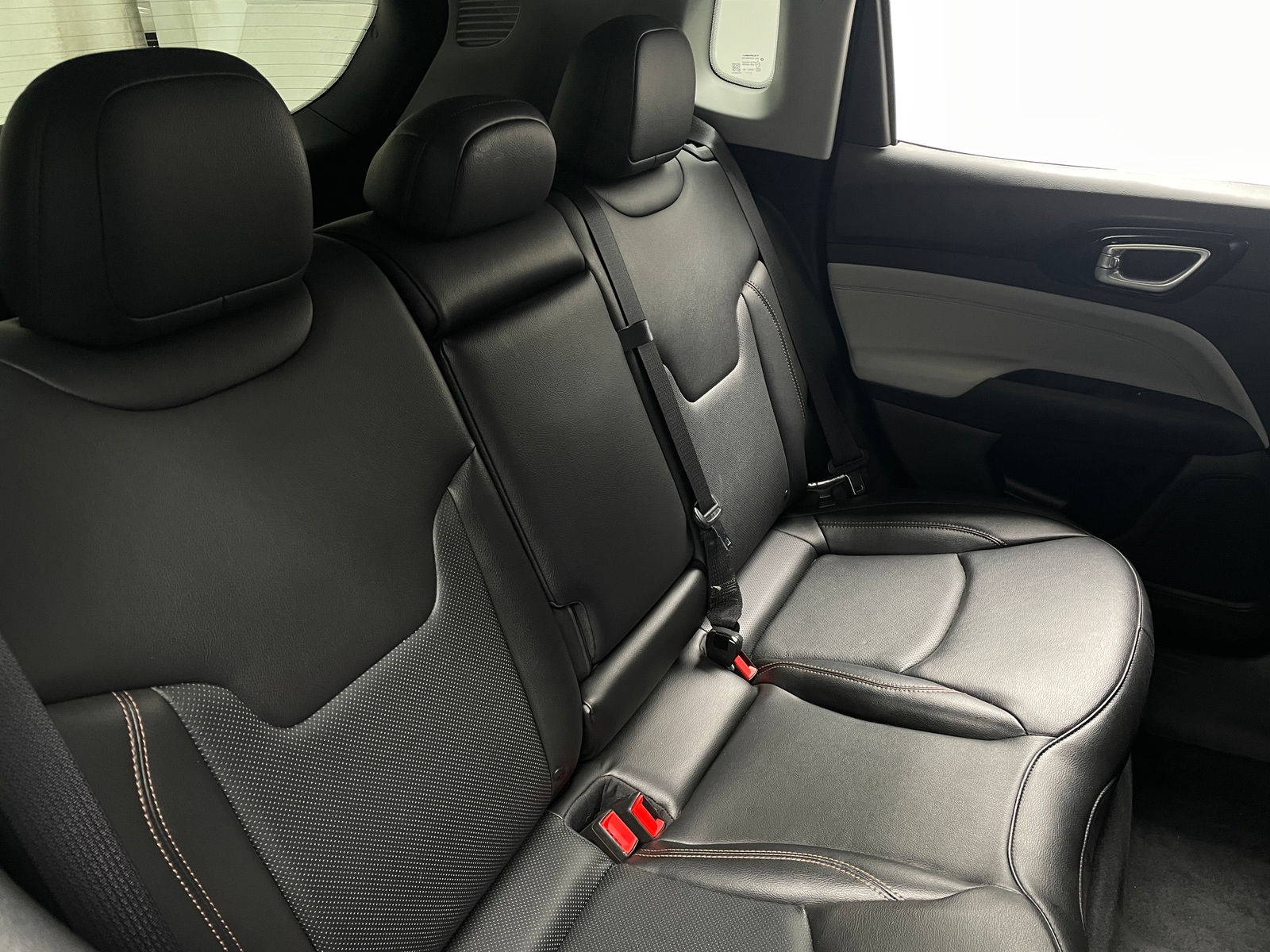 Thumbnail: 2022 Jeep Compass - 5