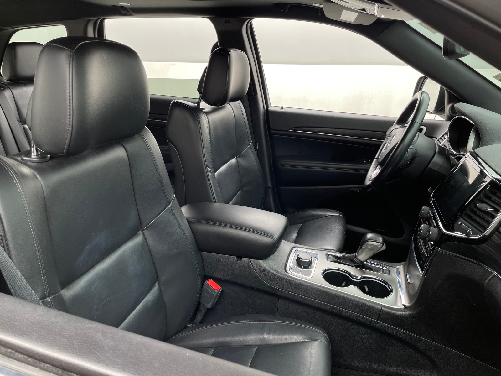 Thumbnail: 2020 Jeep Grand Cherokee - 2