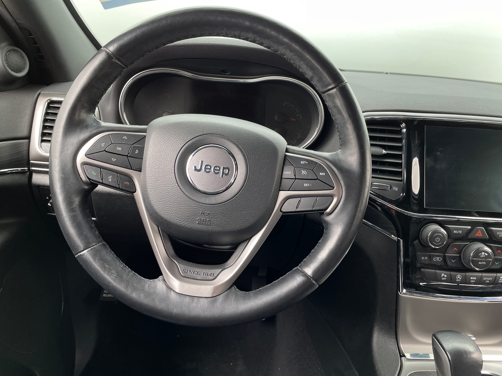 Thumbnail: 2020 Jeep Grand Cherokee - 5