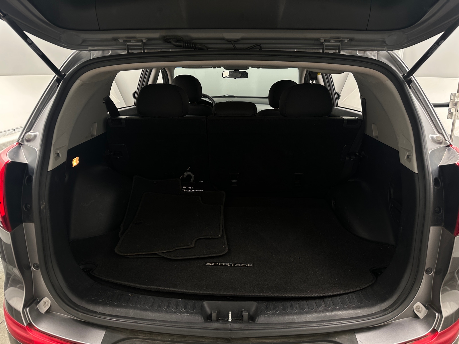 Thumbnail: 2016 Kia Sportage - 7