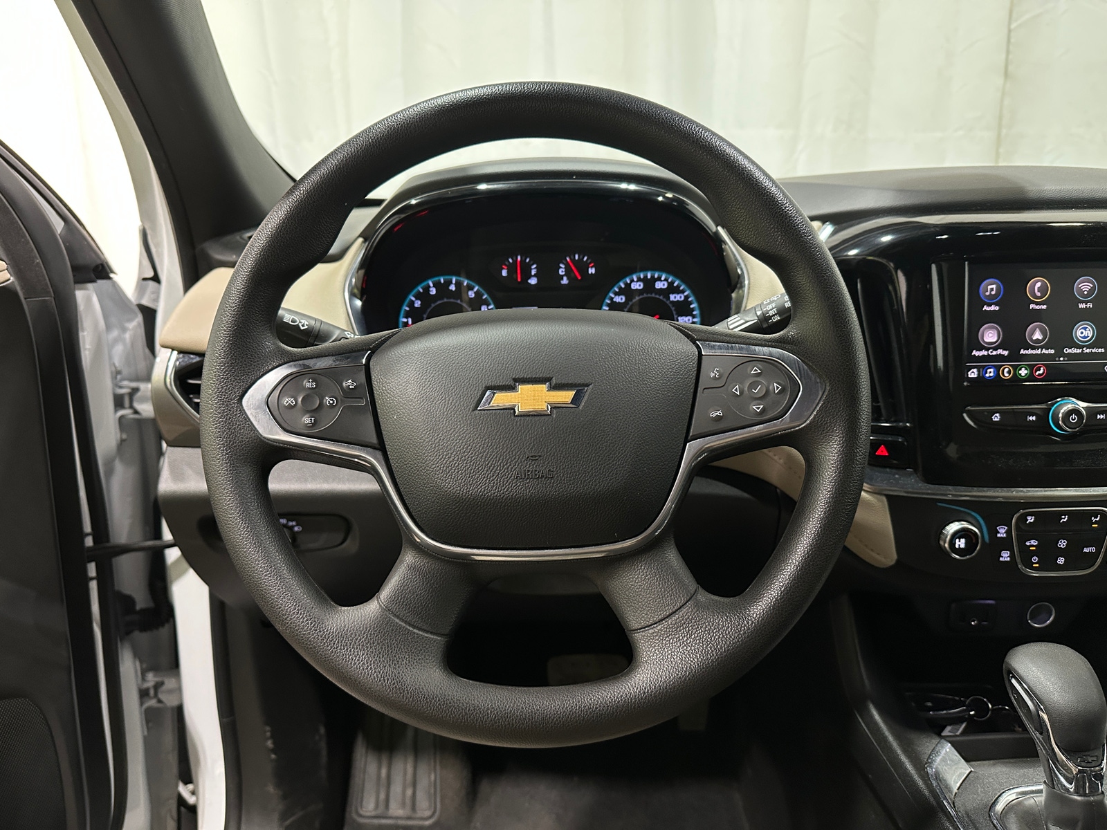 Thumbnail: 2023 Chevrolet Traverse - 5