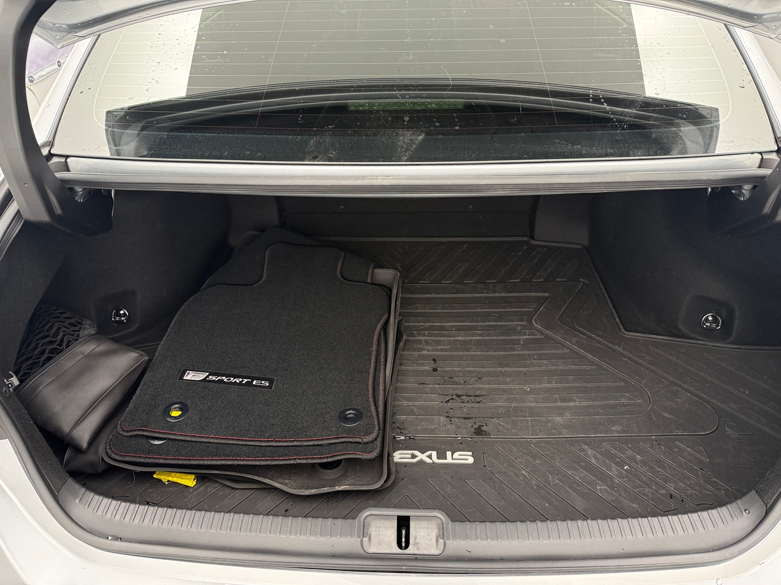 Thumbnail: 2022 Lexus ES - 6