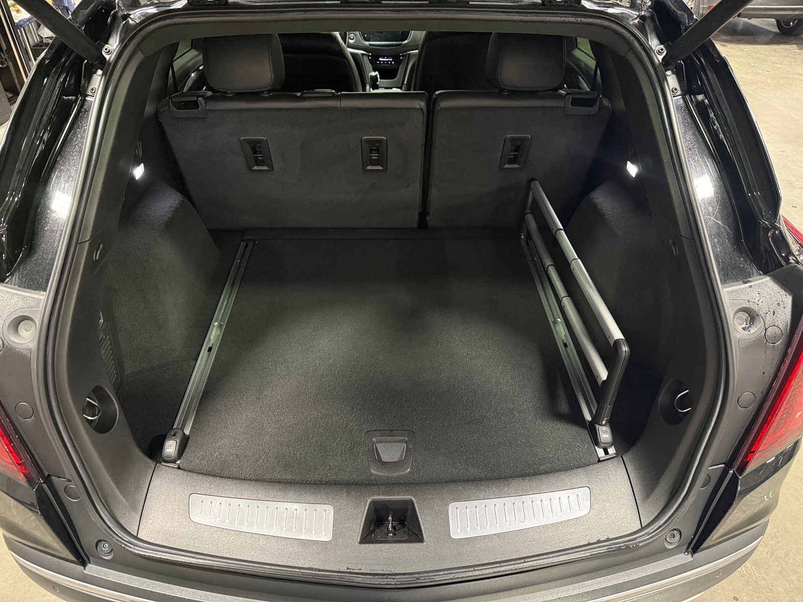 Thumbnail: 2020 Cadillac XT5 - 6