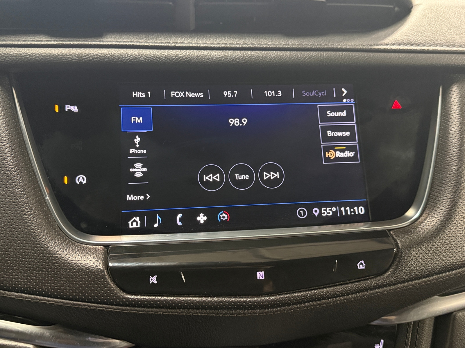 Thumbnail: 2020 Cadillac XT5 - 3