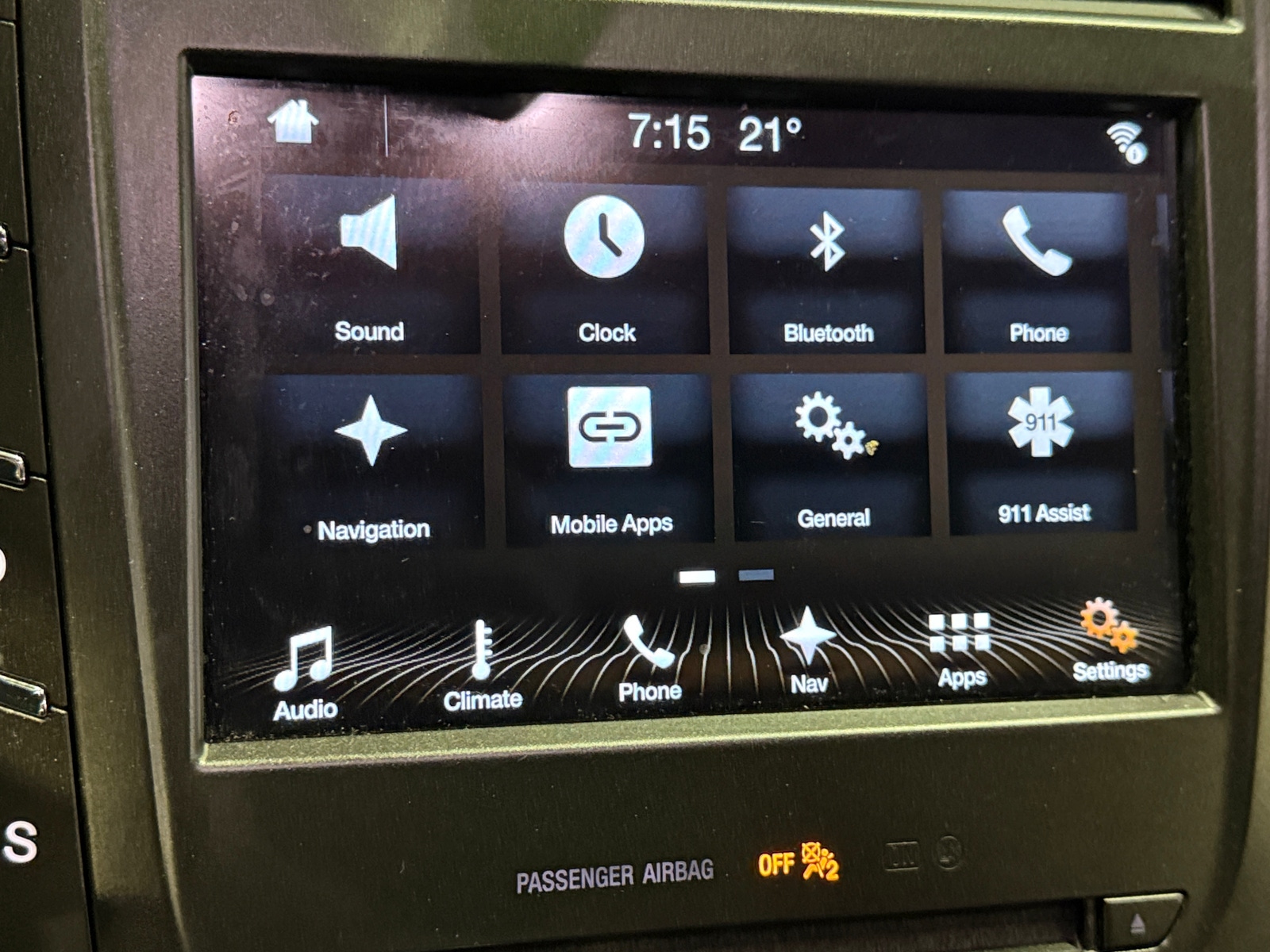 Thumbnail: 2017 Lincoln MKC - 3