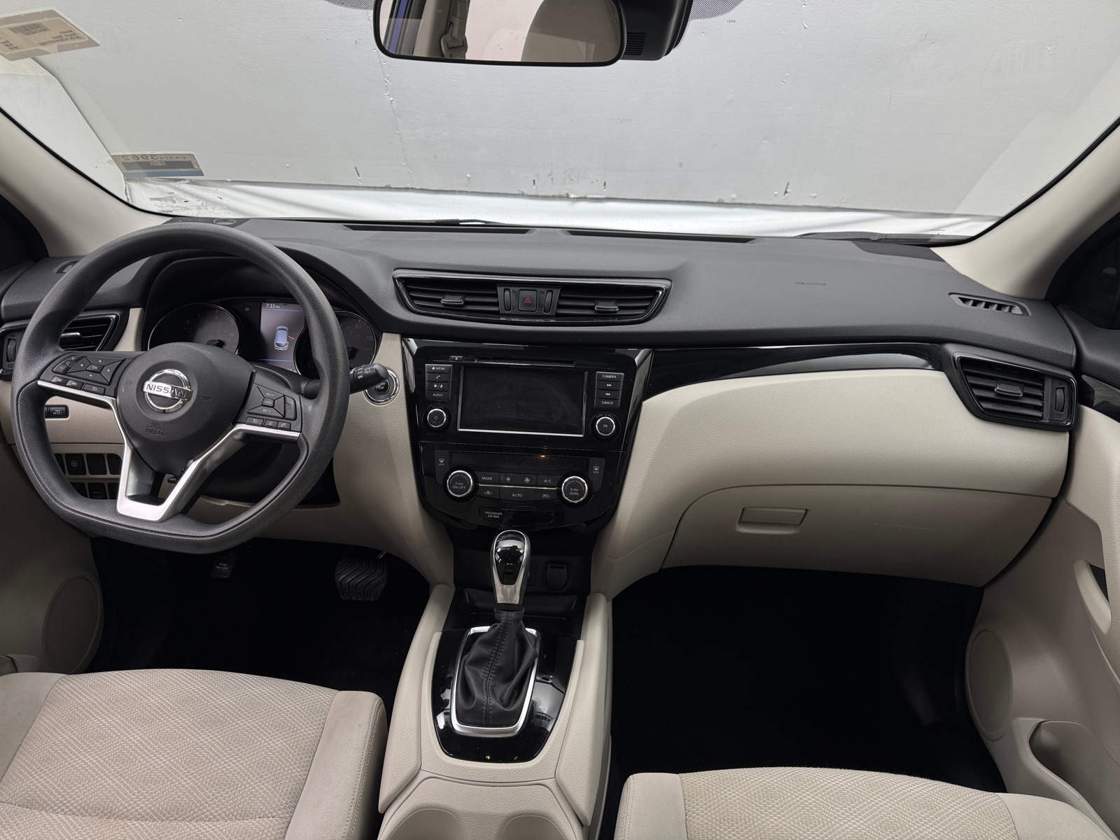 Thumbnail: 2019 Nissan Rogue Sport - 3