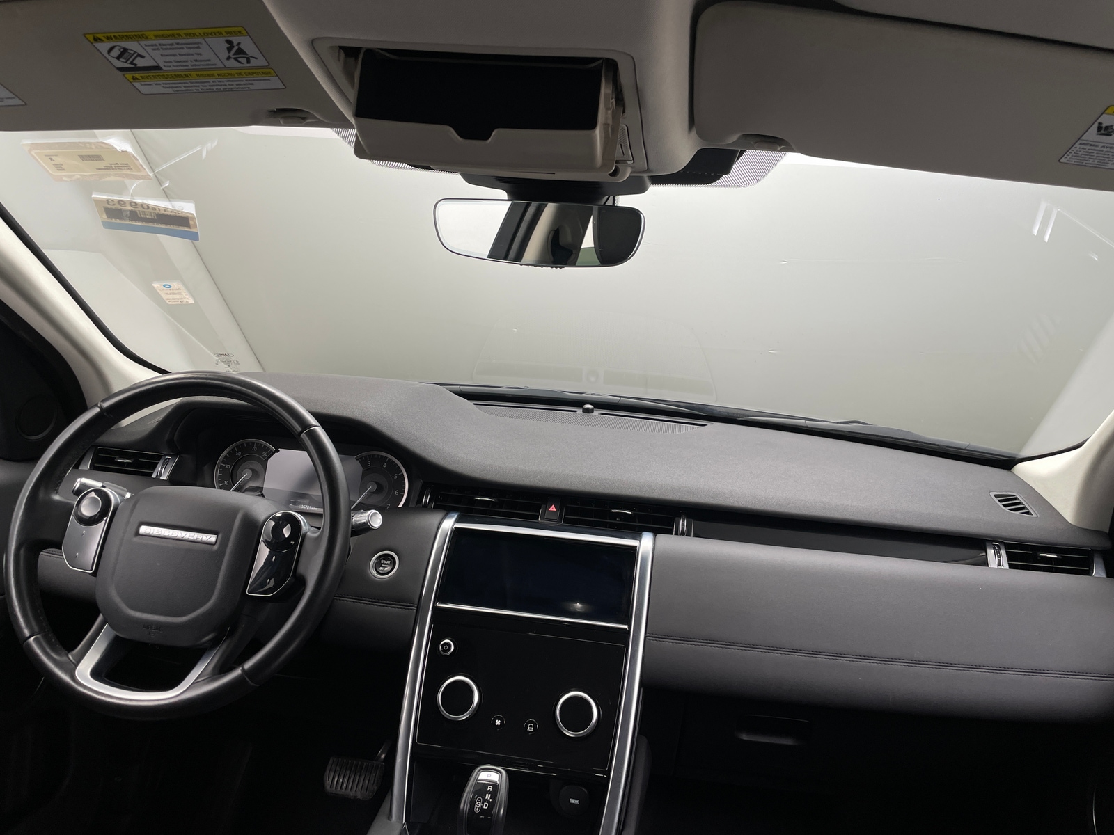 Thumbnail: 2020 Land Rover Discovery Sport - 2